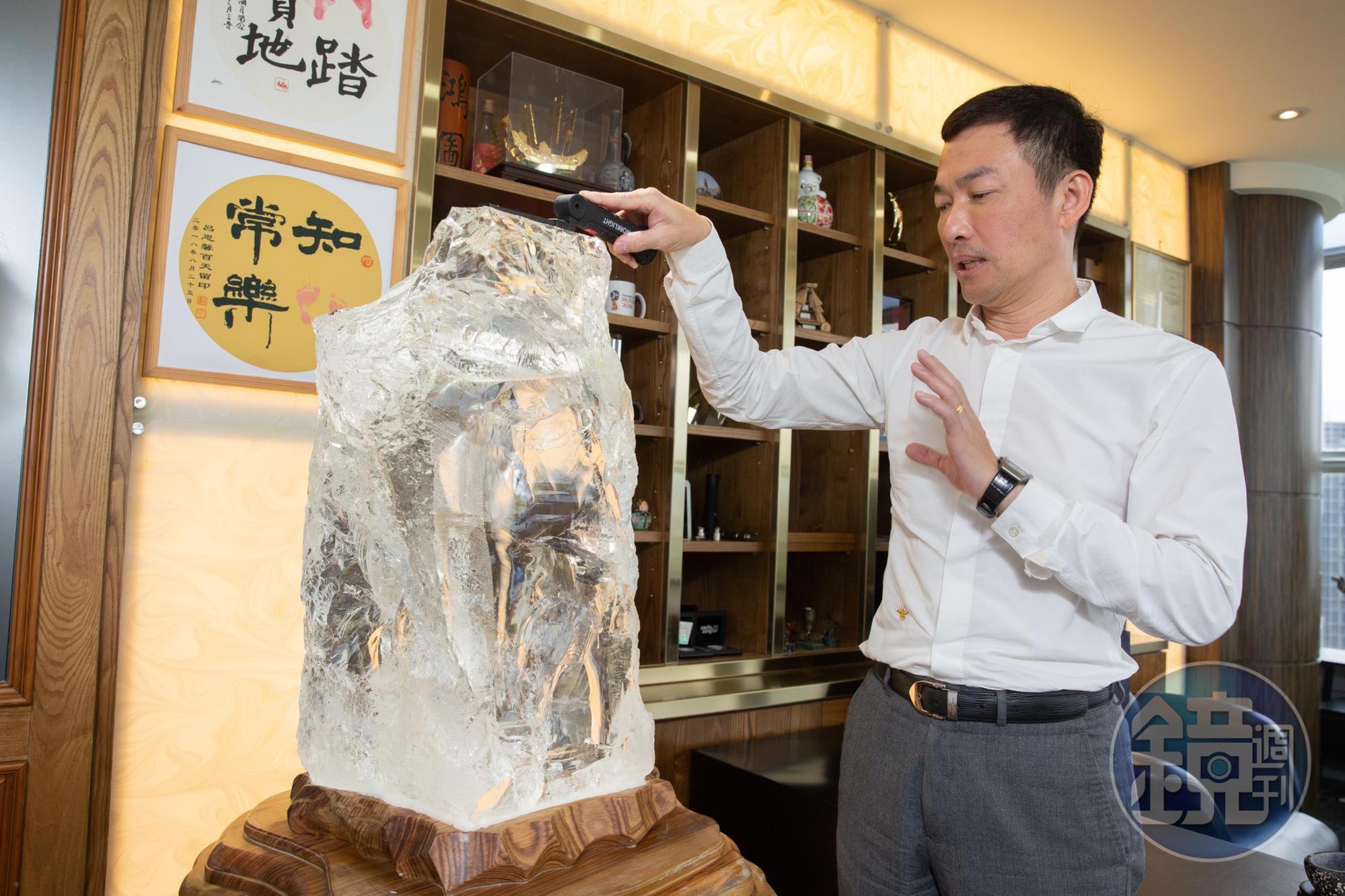 呂鴻圖28年前因為一場航空展,與俄羅斯結下不解之緣,最窮困潦倒時,在展場上認識的原住民大姊捐給他10萬元助東山再起,他透過本刊尋找恩人,希望當面報恩。