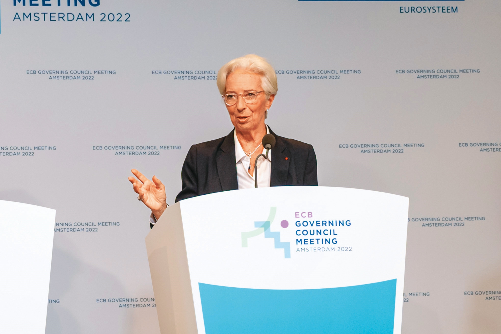 歐洲央行主席拉加德在上週提到，歐洲央行將於7月開始停止購債，並且升息1碼。（翻攝自歐洲央行Twitter）