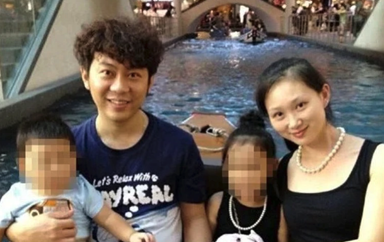 楊寅在鍾慶春面前稱妻子為朋友，並且她來了孩子來求學。（翻攝自微博）