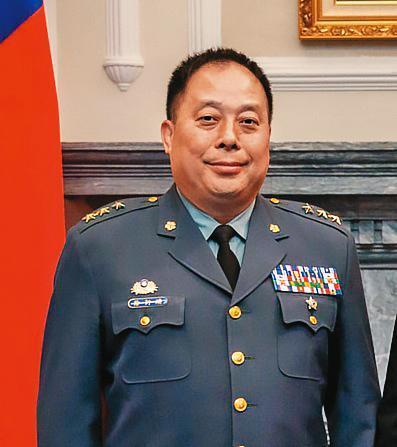徐衍璞是首位具有原住民血統的陸軍司令,他治軍嚴謹,對無人機採購案極為重視,不容標案出包。(總統府提供)
