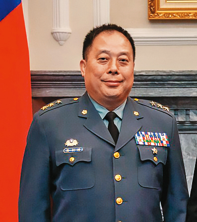 徐衍璞是首位具有原住民血統的陸軍司令，他治軍嚴謹，對無人機採購案極為重視，不容標案出包。（總統府提供）