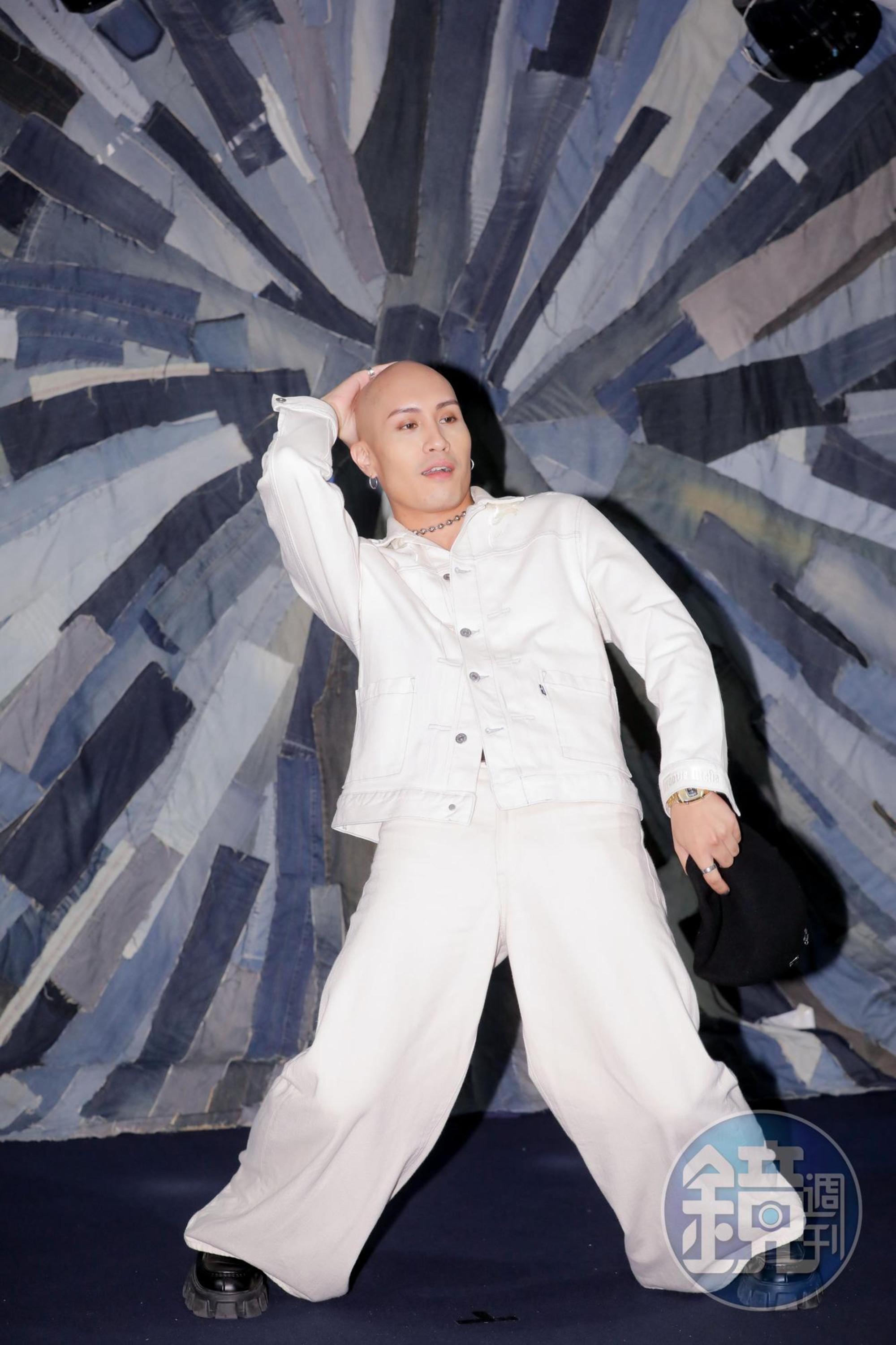 除了歌王，黃宣今年也入圍最佳演唱錄音專輯獎、最佳編曲人獎。