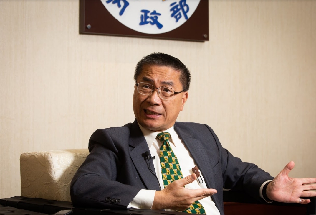 內政部長徐國勇在臉書透露自己今早快篩陽確診，未來7天居家照護將透過電話、視訊方式，掌握內政部各項業務進行。（資料照）