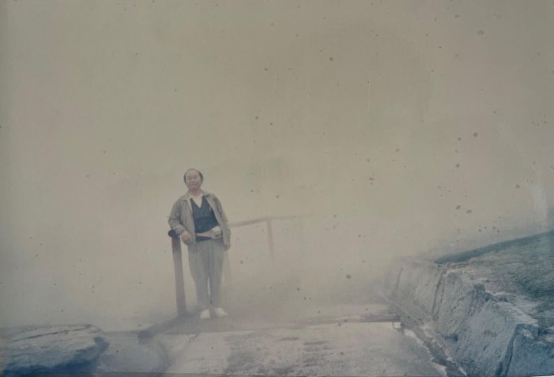 李國毅出書時，87歲爺爺曾堅持到場探班打氣。（翻攝網路）