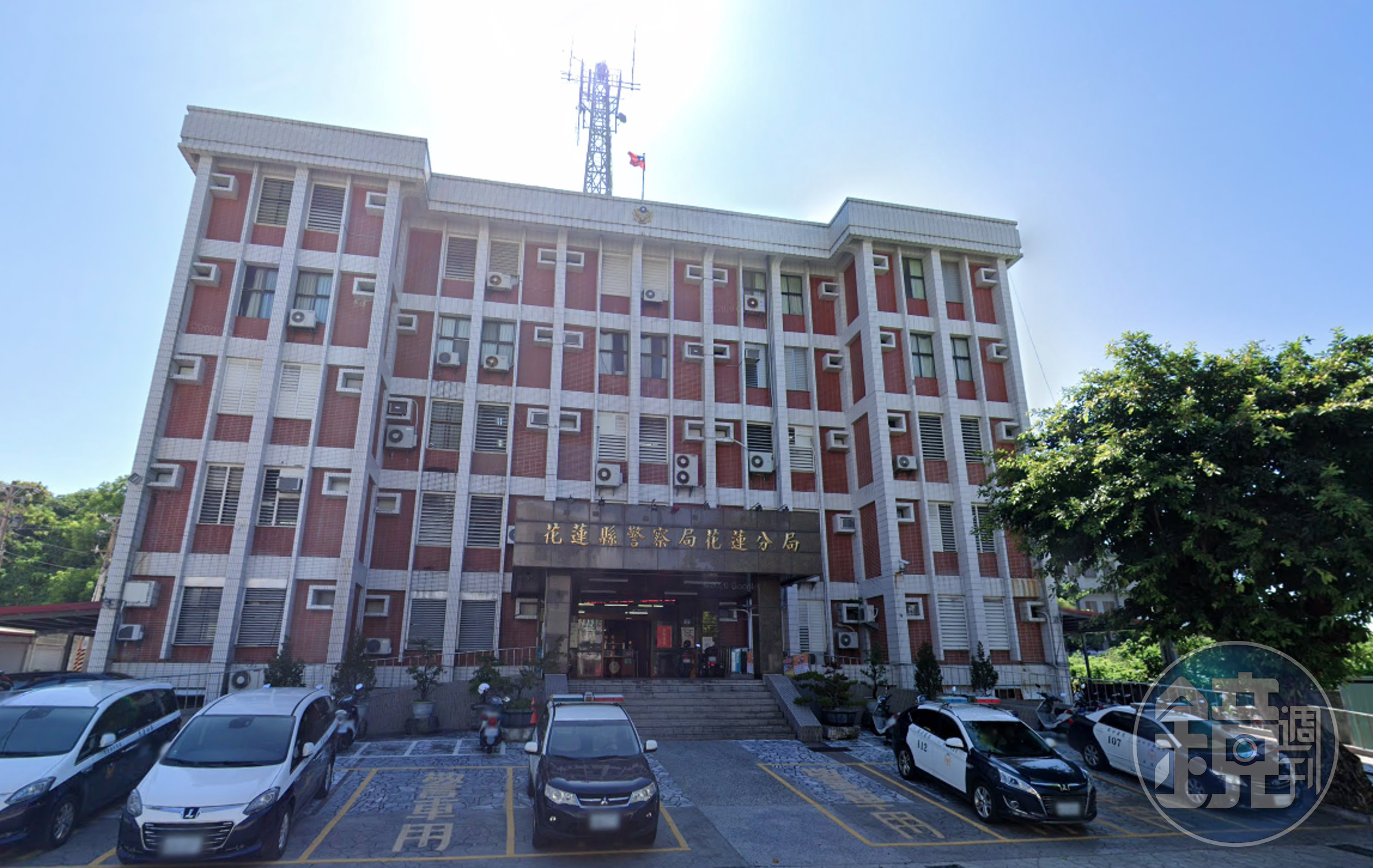 花蓮分局軒轅派出所驚傳一名25歲的年輕員警舉槍自戕，子彈射穿顱頂，急救1小時後於凌晨5時宣告不治。（翻攝自Google Maps）