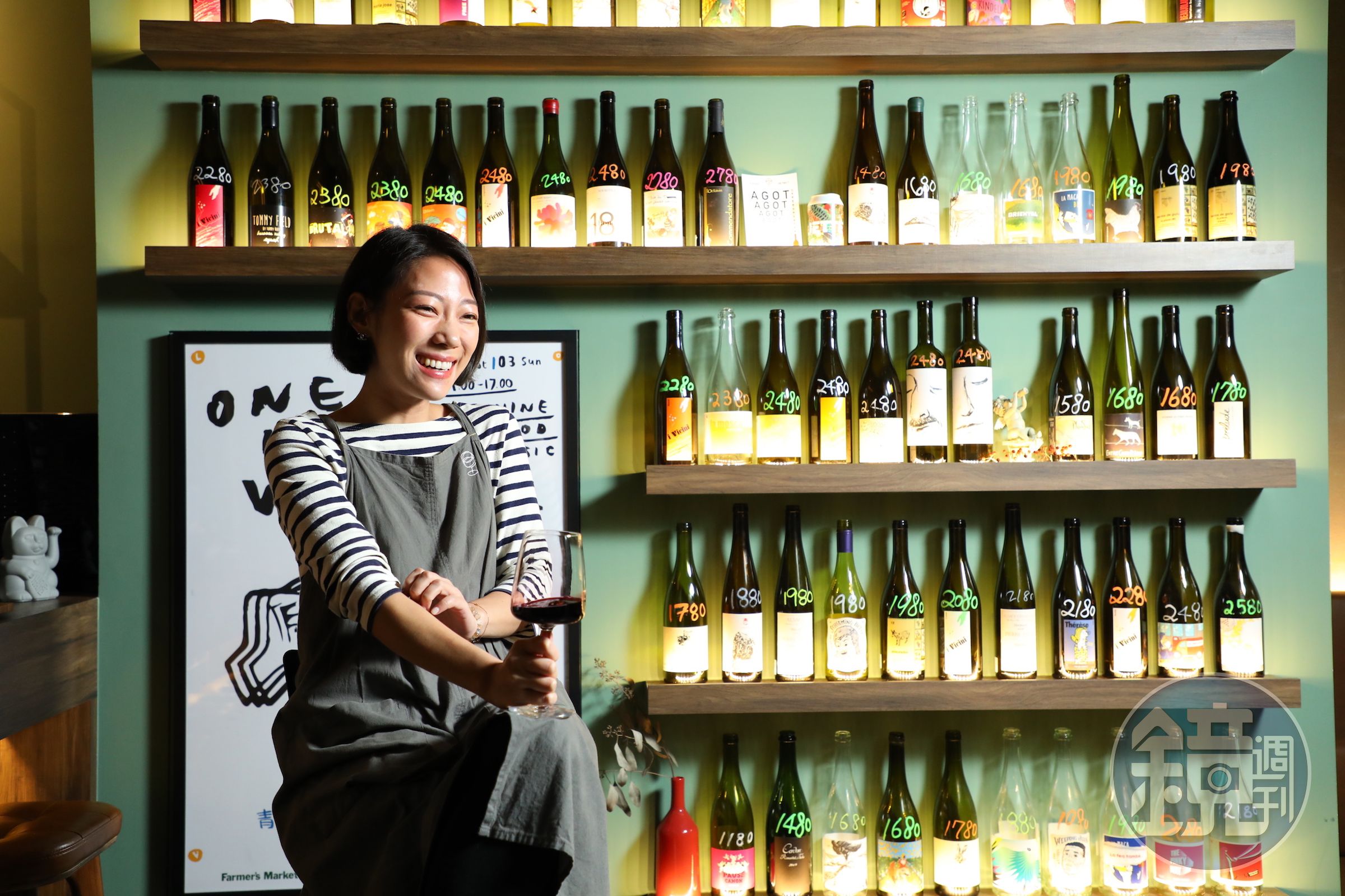 店主Yvette與2位好友因為喜愛在下午小酌，於是開了氣氛輕鬆的「A Glass or Two」。