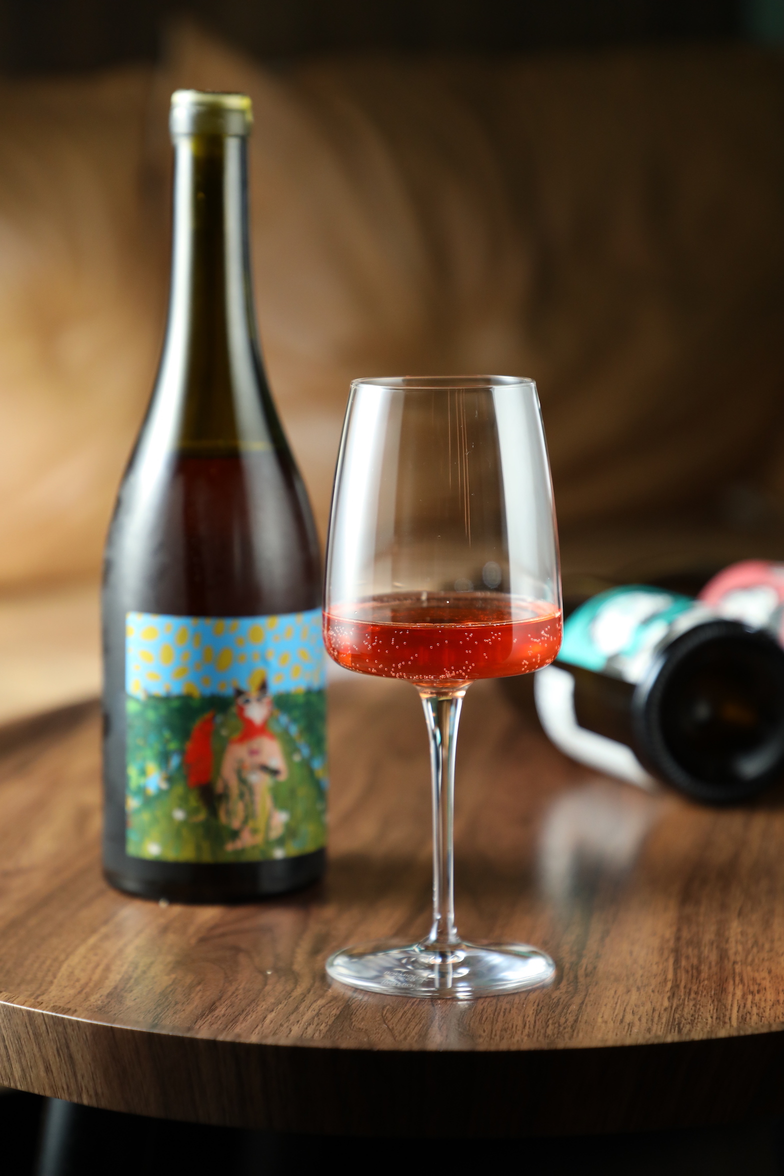 「Kindeli Verano 2020」淡紅酒有草莓與玫瑰花香，適合輕鬆的夏日午後。（1,680元／瓶）
