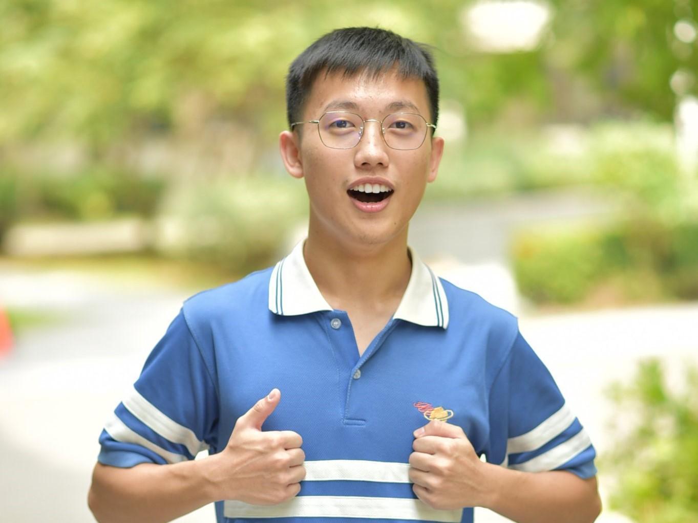 明道中學呂哲毓自曝住校6年曾天天掛網不讀書，覺醒後繁星計畫錄取陽明交大醫學系，學測同時正取四所大學醫學系。（翻攝 Facebook明道中學粉絲團）