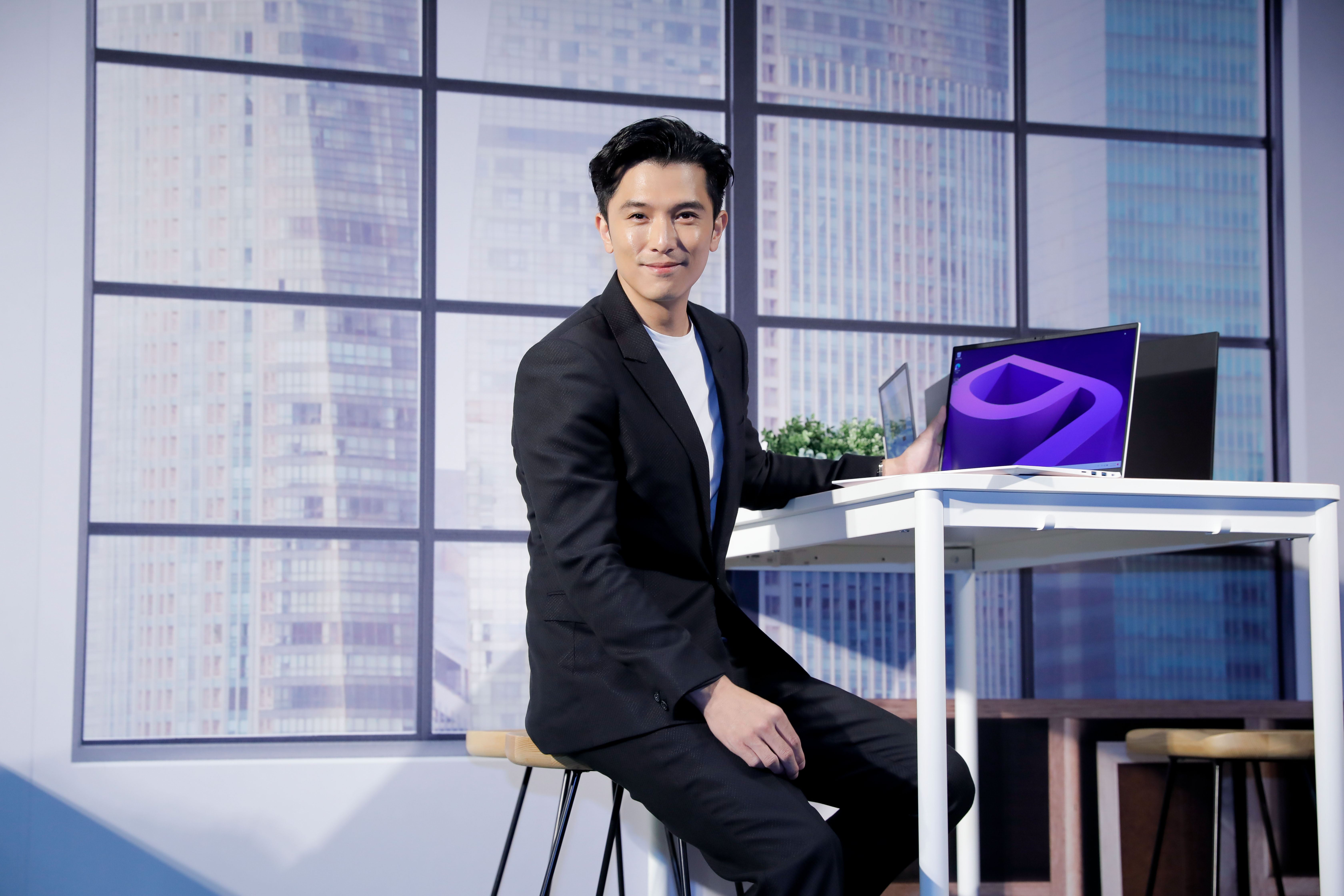 難得邱澤侃侃而談婚後生活，大肆發放幸福宣言，令人羨慕。