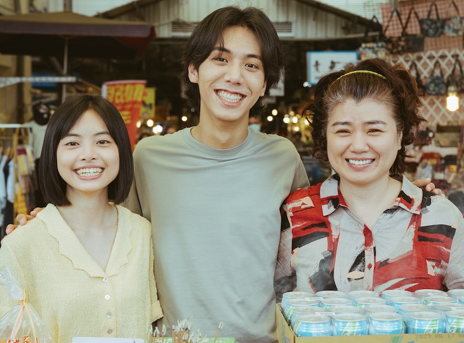 短片《有了？！》由金鐘視后嚴藝文（右起）、素人演員曾皓澤和金鐘最佳新人游珈瑄主演。（高雄電影節提供）