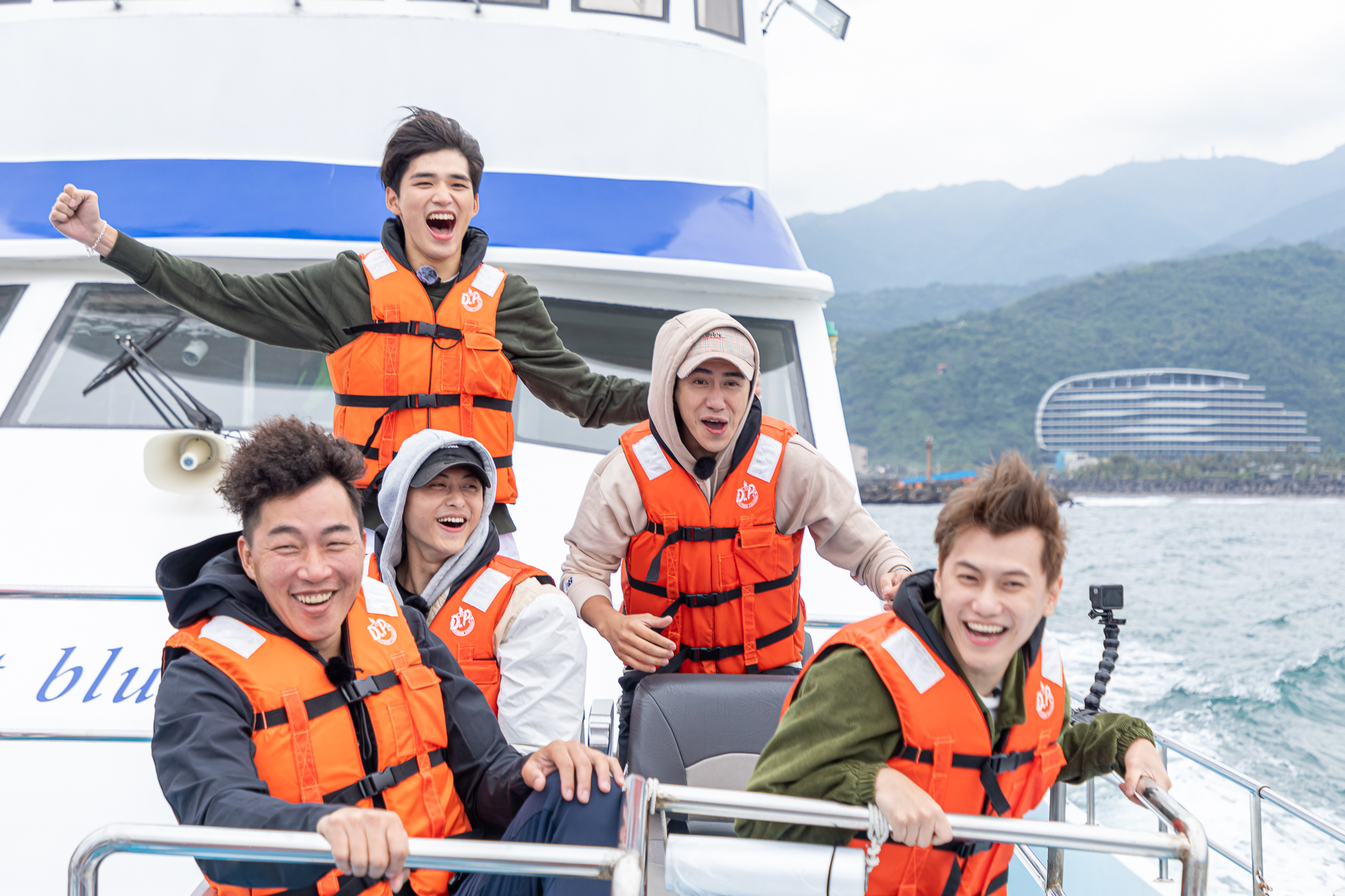 《全明星觀察中》成員日前搭船前往龜山島。（好看娛樂提供）