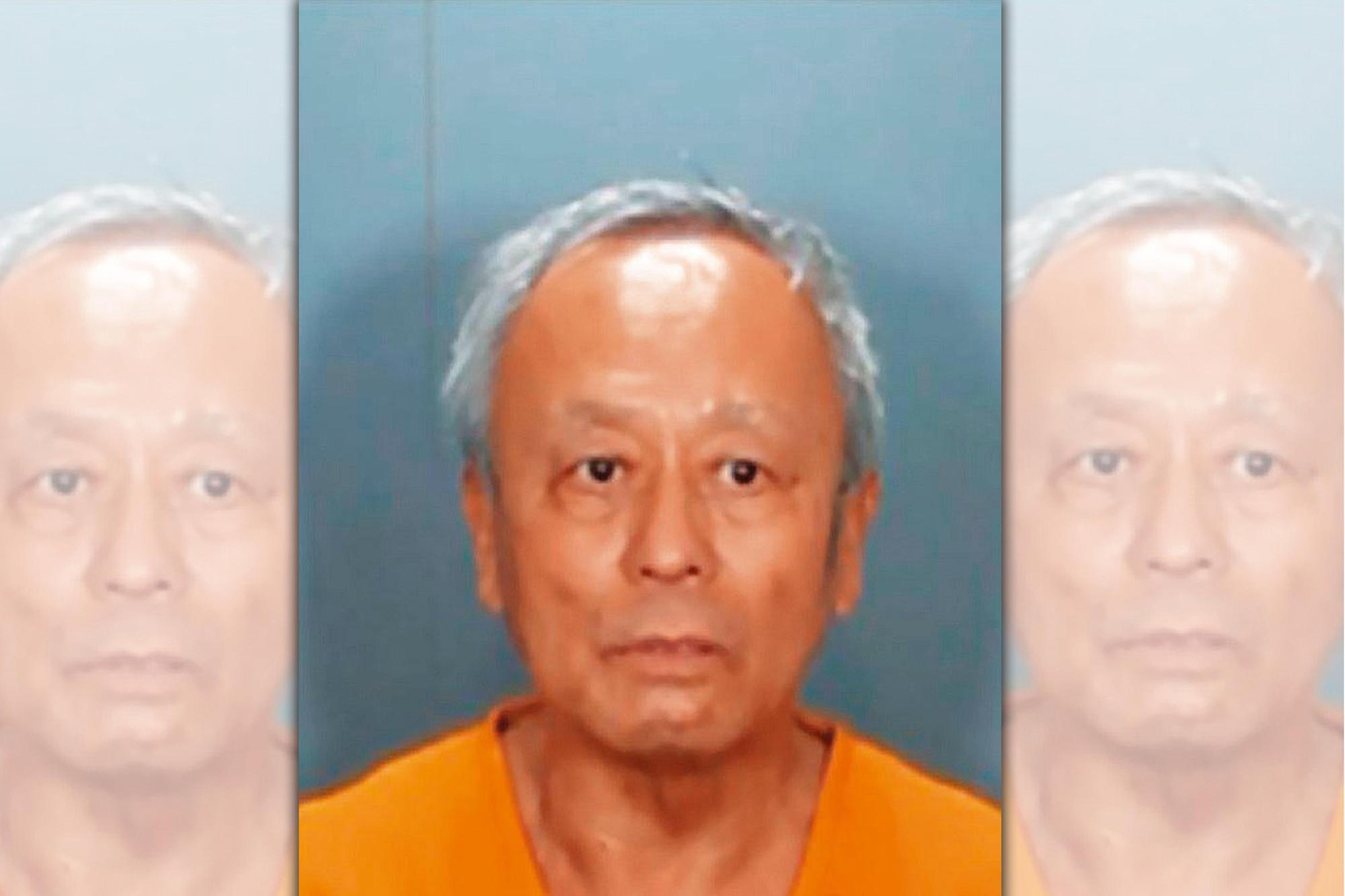 今年68歲的周文偉犯案後被收押，檢警加控其仇恨犯罪。（翻攝橘郡警局）