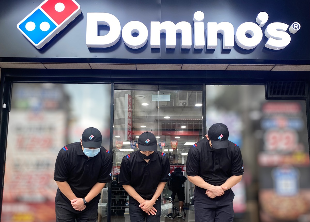 達美樂快閃促銷因訂單爆量，活動提前喊卡道歉。（翻攝自達美樂披薩臉書）