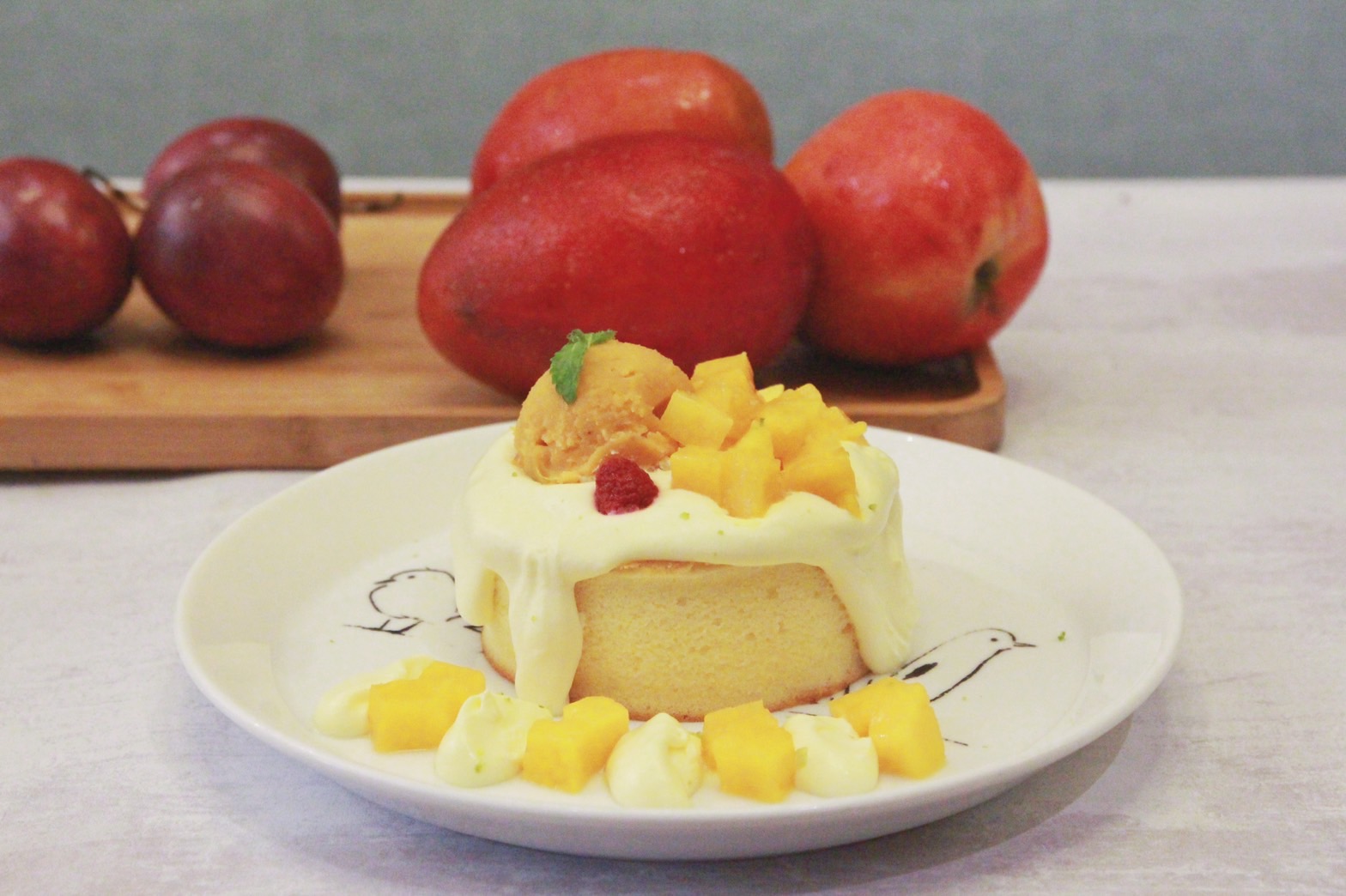 杏桃鬆餅屋隨著芒果季到來，也推出新系列鬆餅。