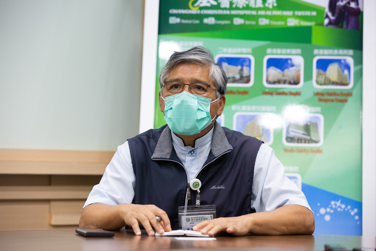 彰基院牧部主任陳清發認為這些發文者都是舊識，讓他很心痛。