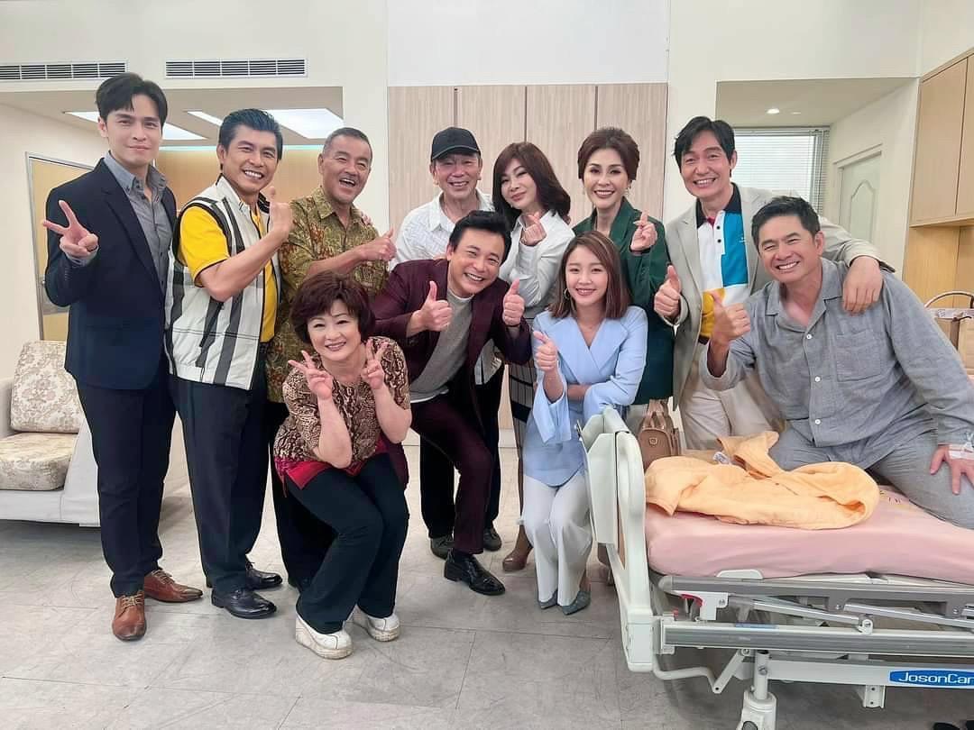 林小樓客串民視八點檔《黃金歲月》,演出看護阿鳳,和老朋友演戲像開同學會,歡樂不斷。(民視提供)