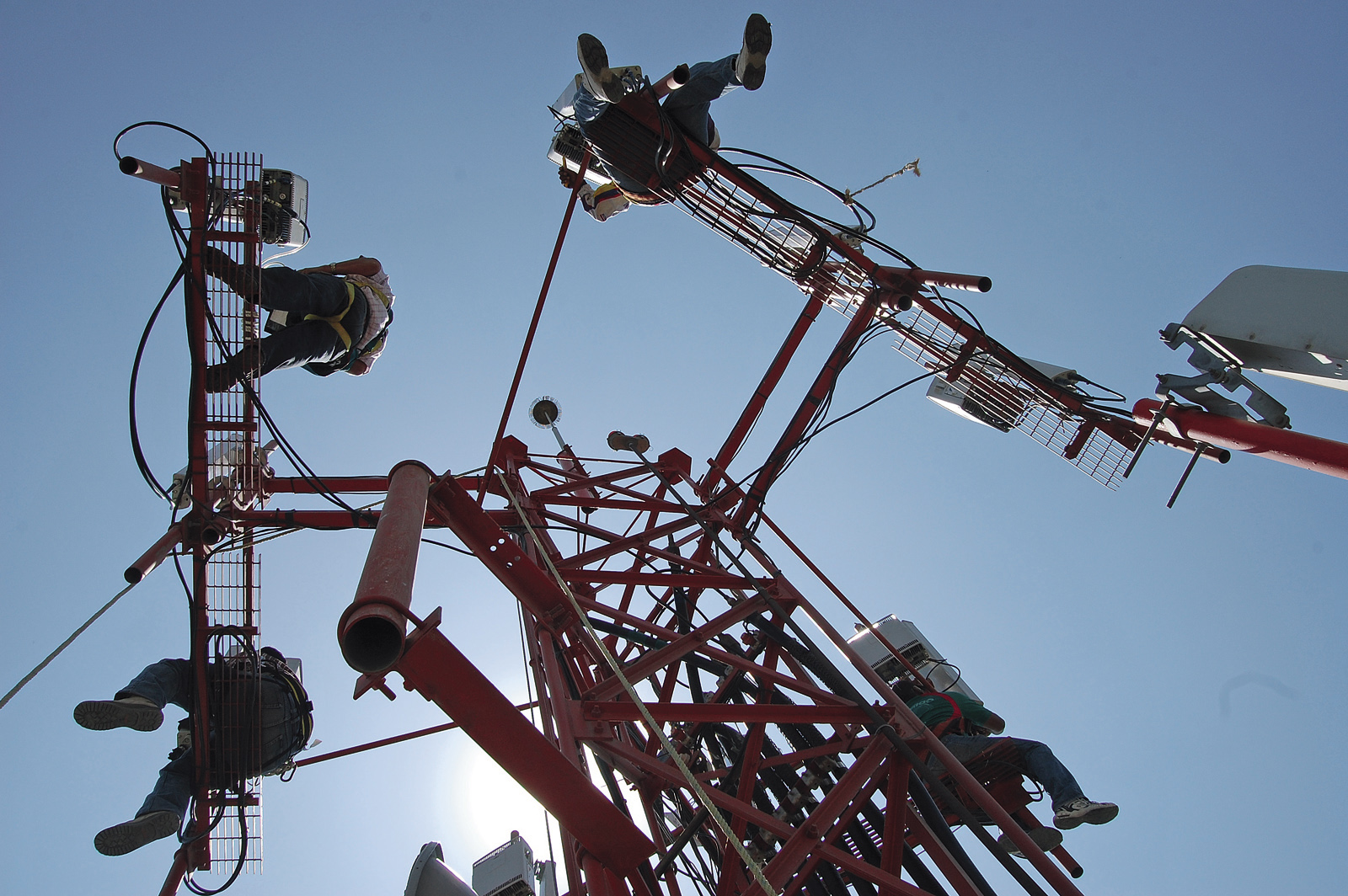 數位建設相關產業定價可隨通膨調整，成為市場新投資亮點。（翻攝自華為官網）