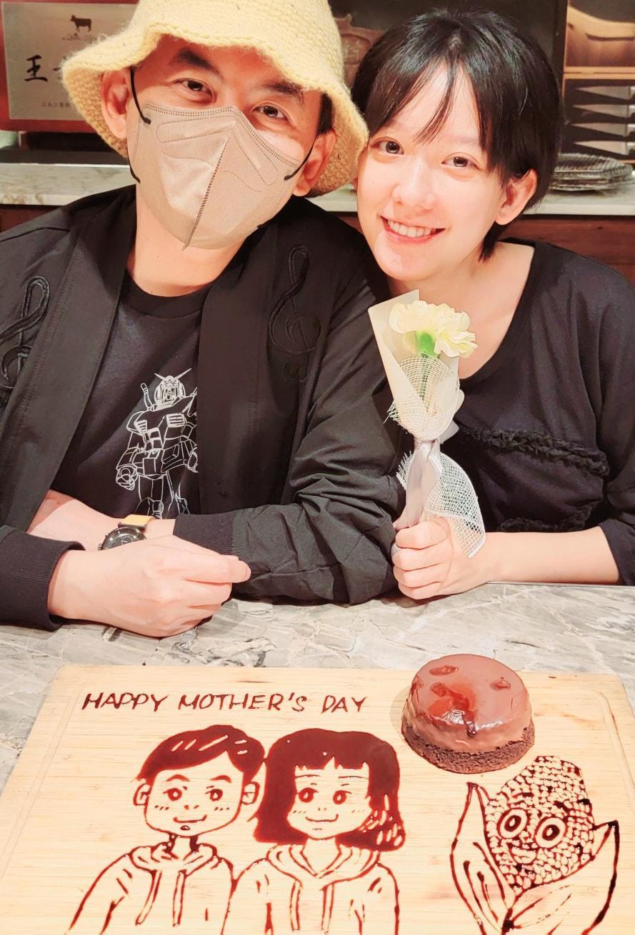 孟耿如婚後1年產女，黃子佼每天分享女兒萌照。（翻攝自黃子佼臉書）