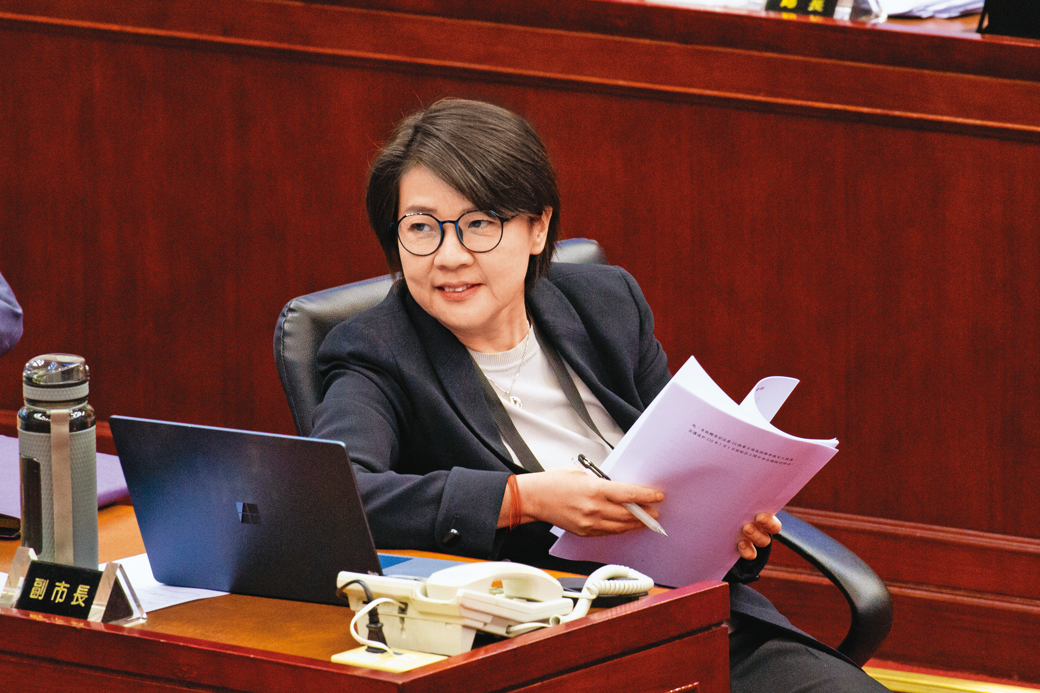 台北市副市長黃珊珊近日積極布局陸戰,瞄準蔣萬安牆腳的本土藍勢力及青年軍。