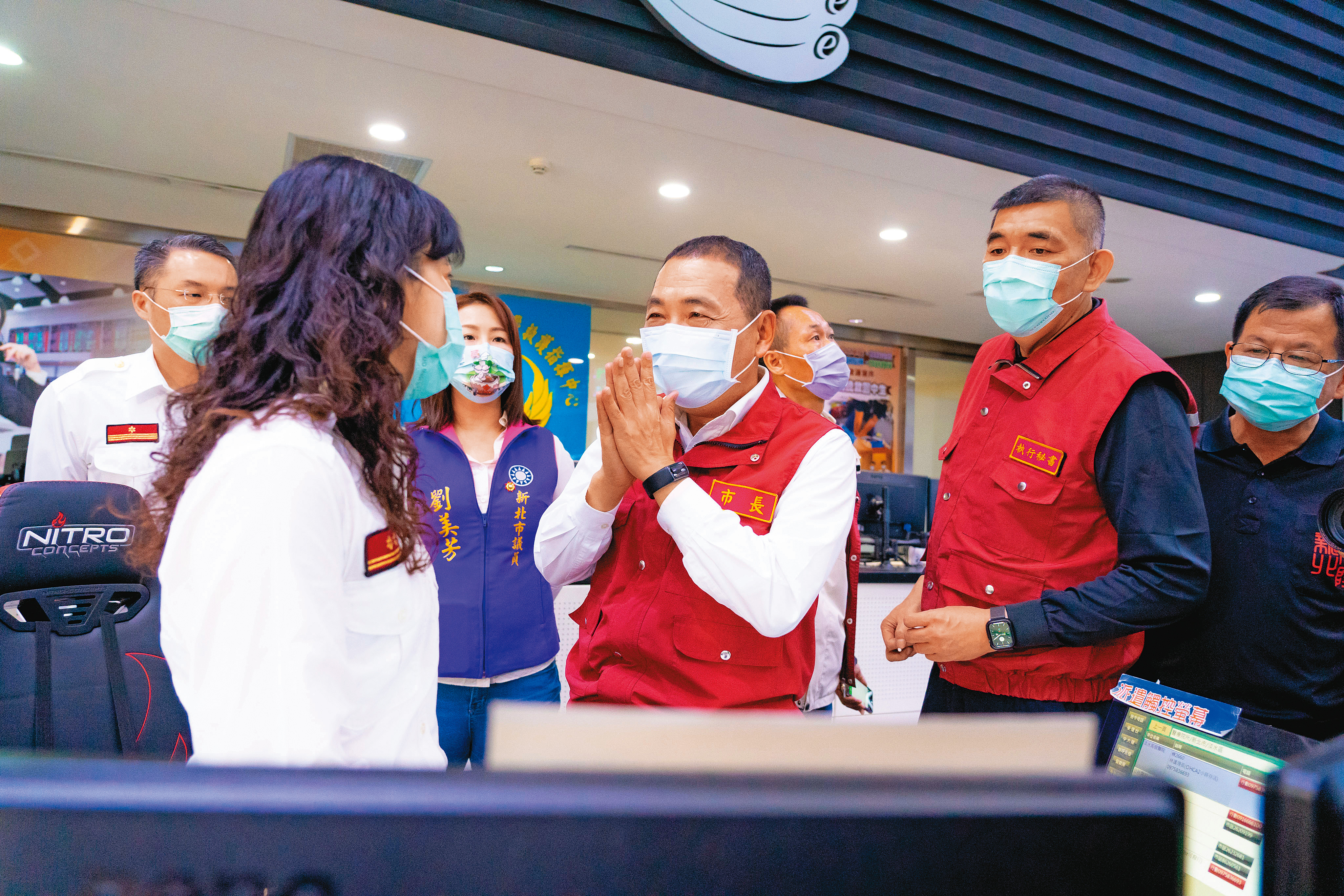 侯友宜在恩恩案後聲勢受挫，遭質疑「衛生局同意才派救護車」的政策錯誤而害恩恩喪命。（新北市政府提供）