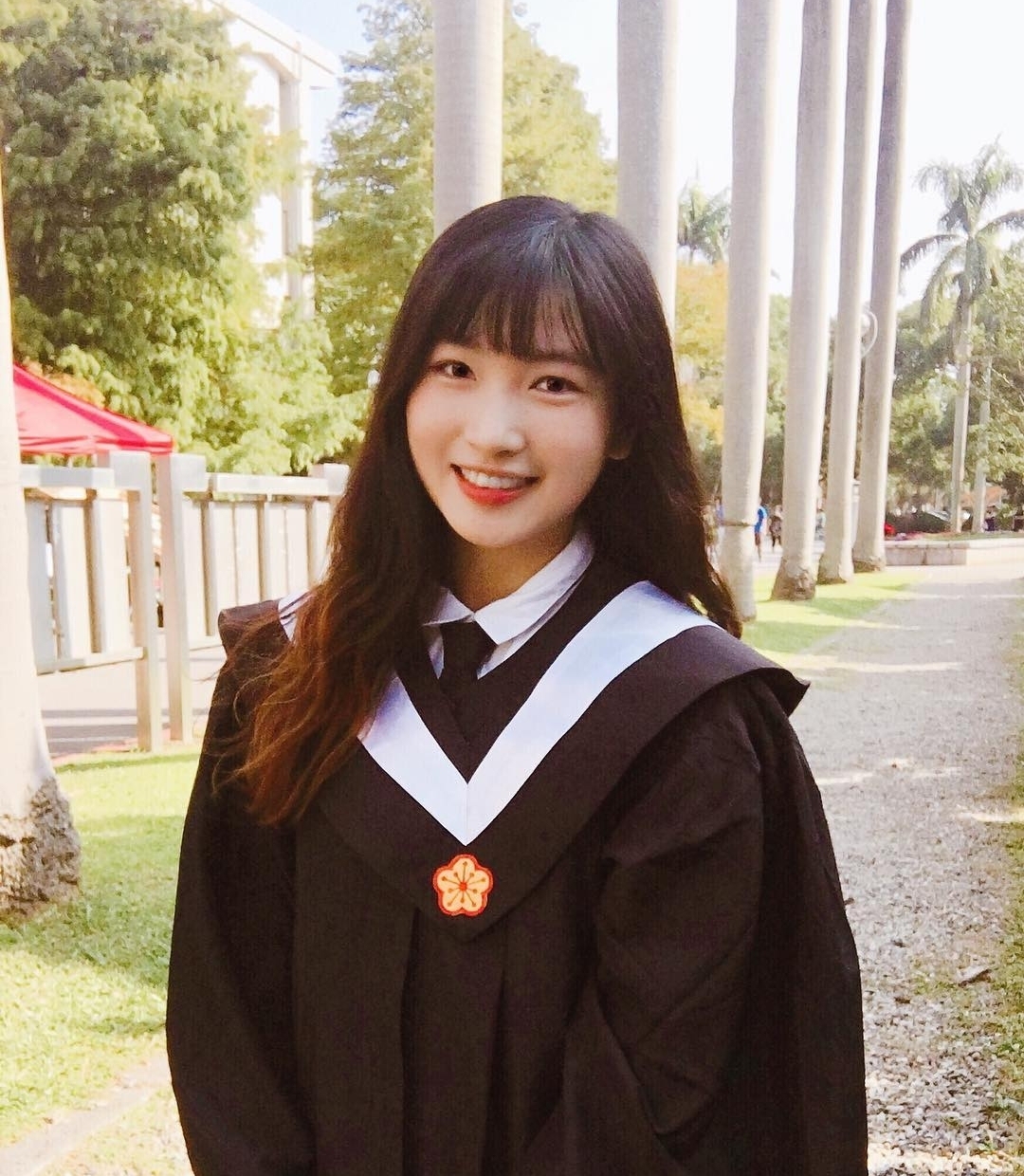 Grace外型相當甜美，加上以一口流利的英文教學中文，她的YouTube頻道至今已累計16.1萬人次追蹤。（翻攝自PTT）