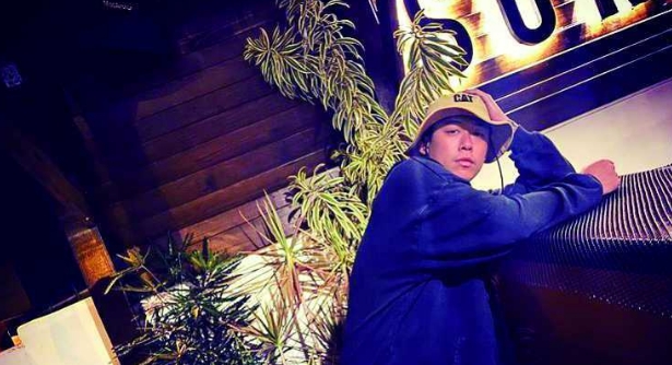 團員健志在澎湖開設的「SUNLA」酒吧。（翻攝自健志IG）