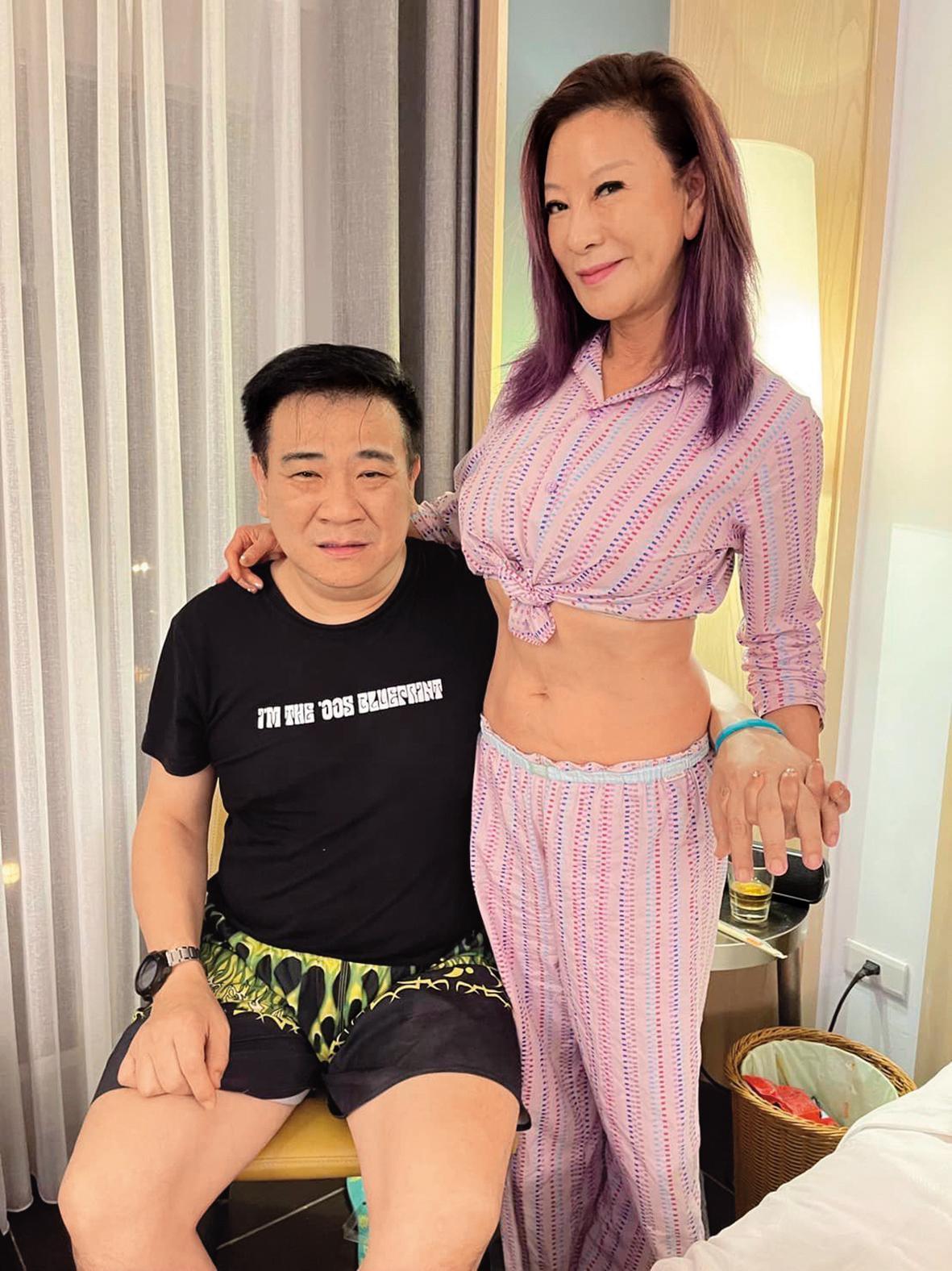 楊繡惠(右)搞笑認愛白雲(左),結果新聞鬧很大,還弄到被臉書封鎖。(翻攝自楊繡惠臉書)