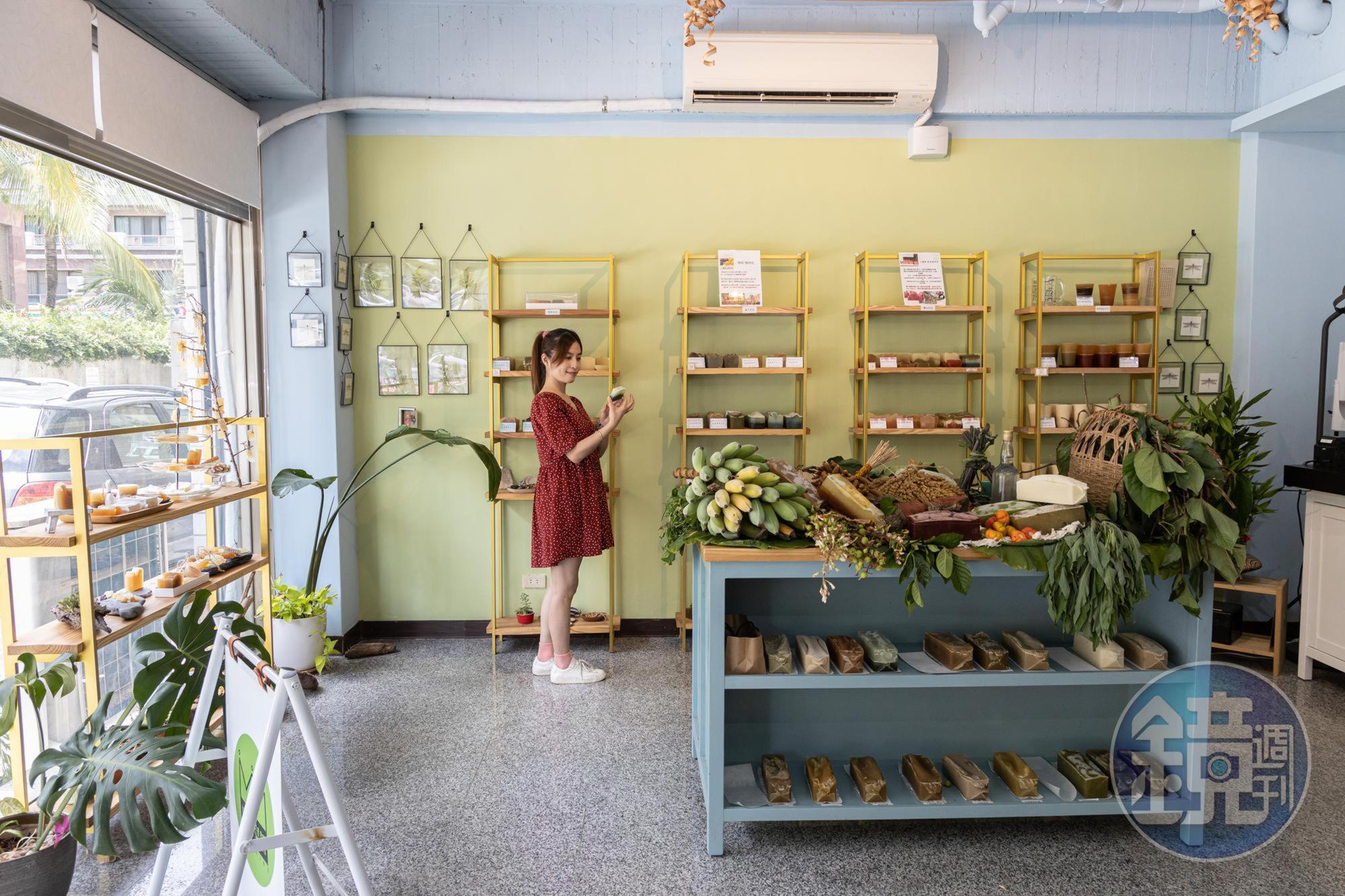 「野菜皇后」展示各式各樣的野菜皂,讓人每一種都想嘗試。