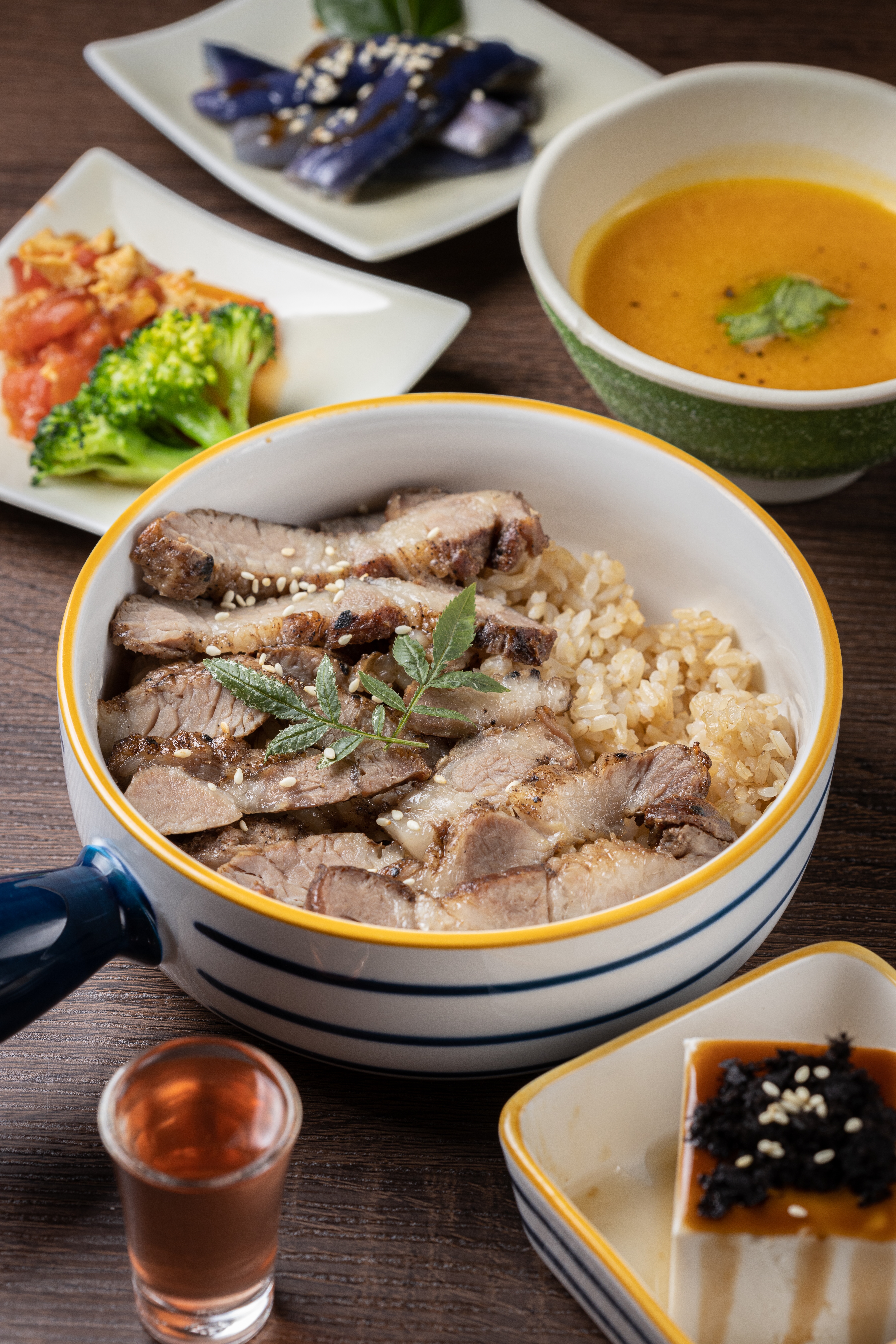 營養滿分的「馬告鹹豬肉餐」嘗得到原住民風味，且好吃無負擔。（300元／份）