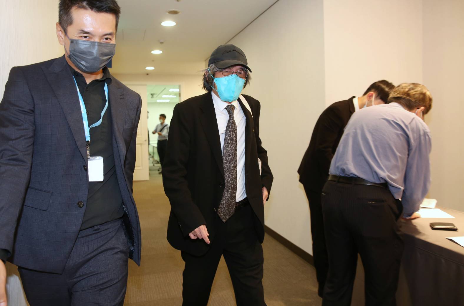 詹宏志一語道破公司虧損心情，「過去的成功成為今日的痛苦。」