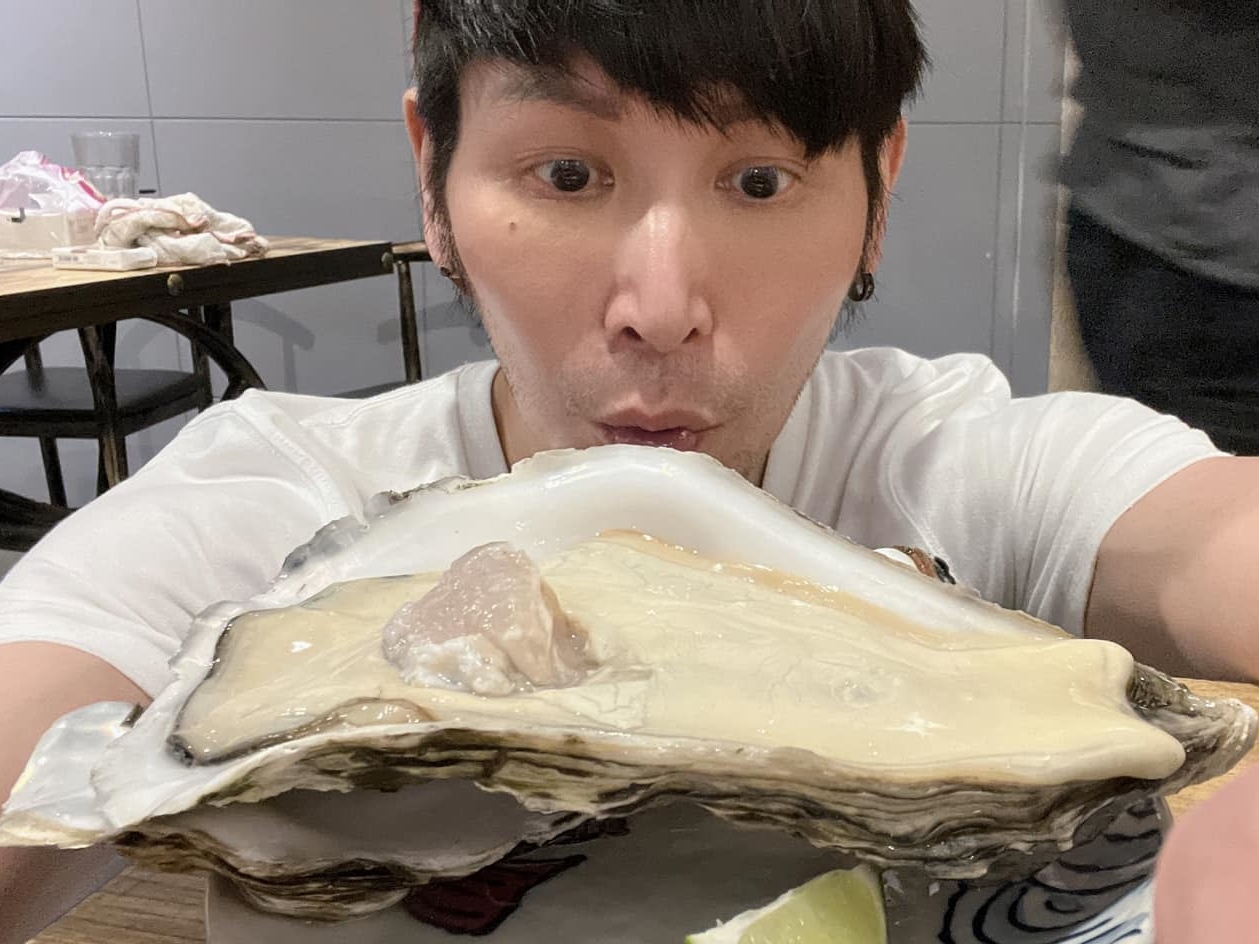 阿文與楊繡惠傳出花邊新聞，楊繡惠雖然擔心恐將造成家庭革命，但阿文說已處理好了。（翻攝阿文臉書）