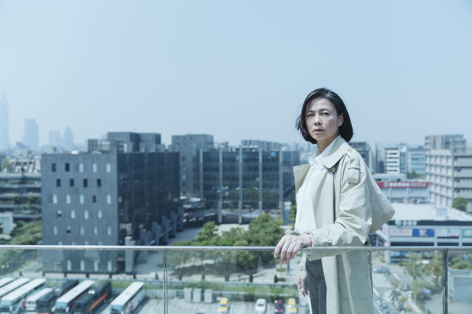 柯淑勤在劇中飾演檢察官。(絡思本娛樂製作公司提供)