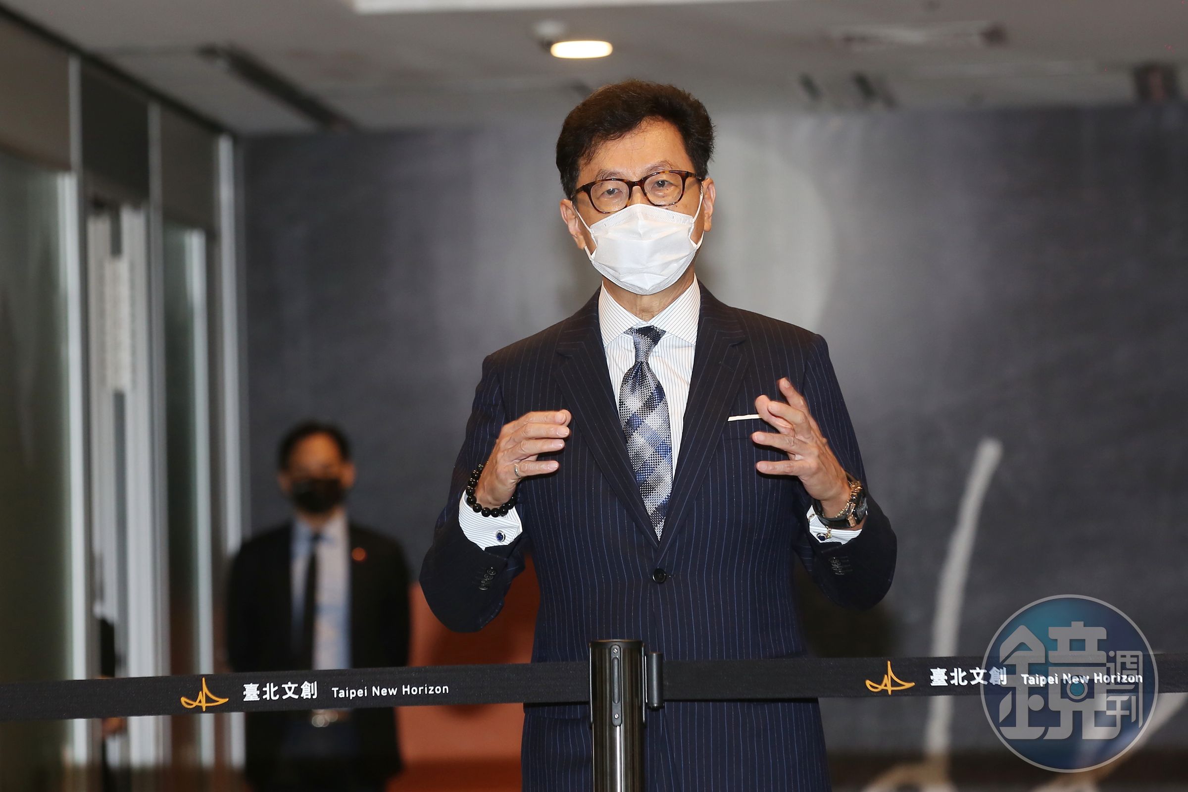 蔡明忠重申不反對亞太電信併入遠傳，堅持換股比例應合理。