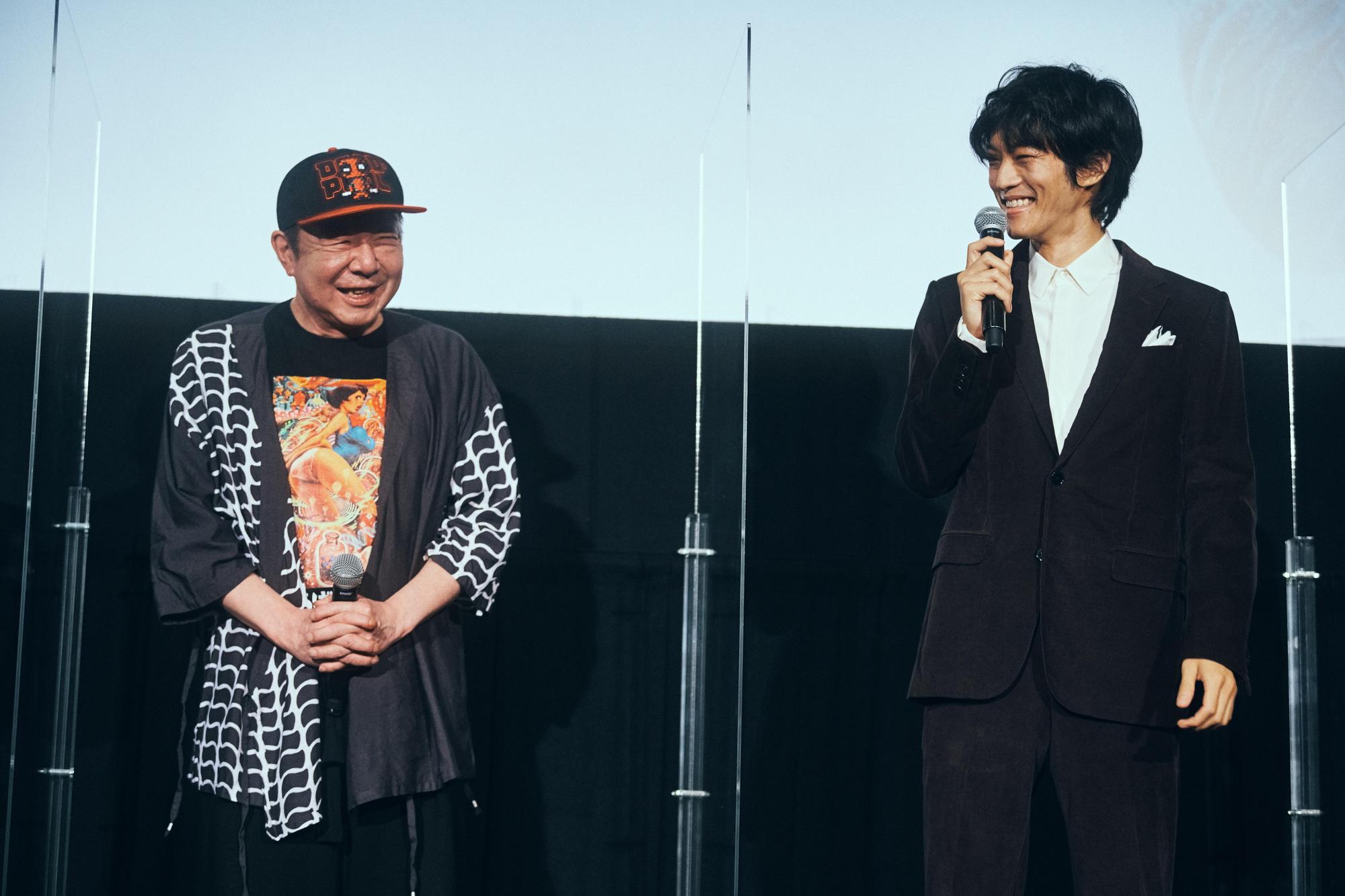 古田新太（左）在《空白》拍攝期間邀約松坂桃李（右）小酌都遭到拒絕。（台北電影節提供）