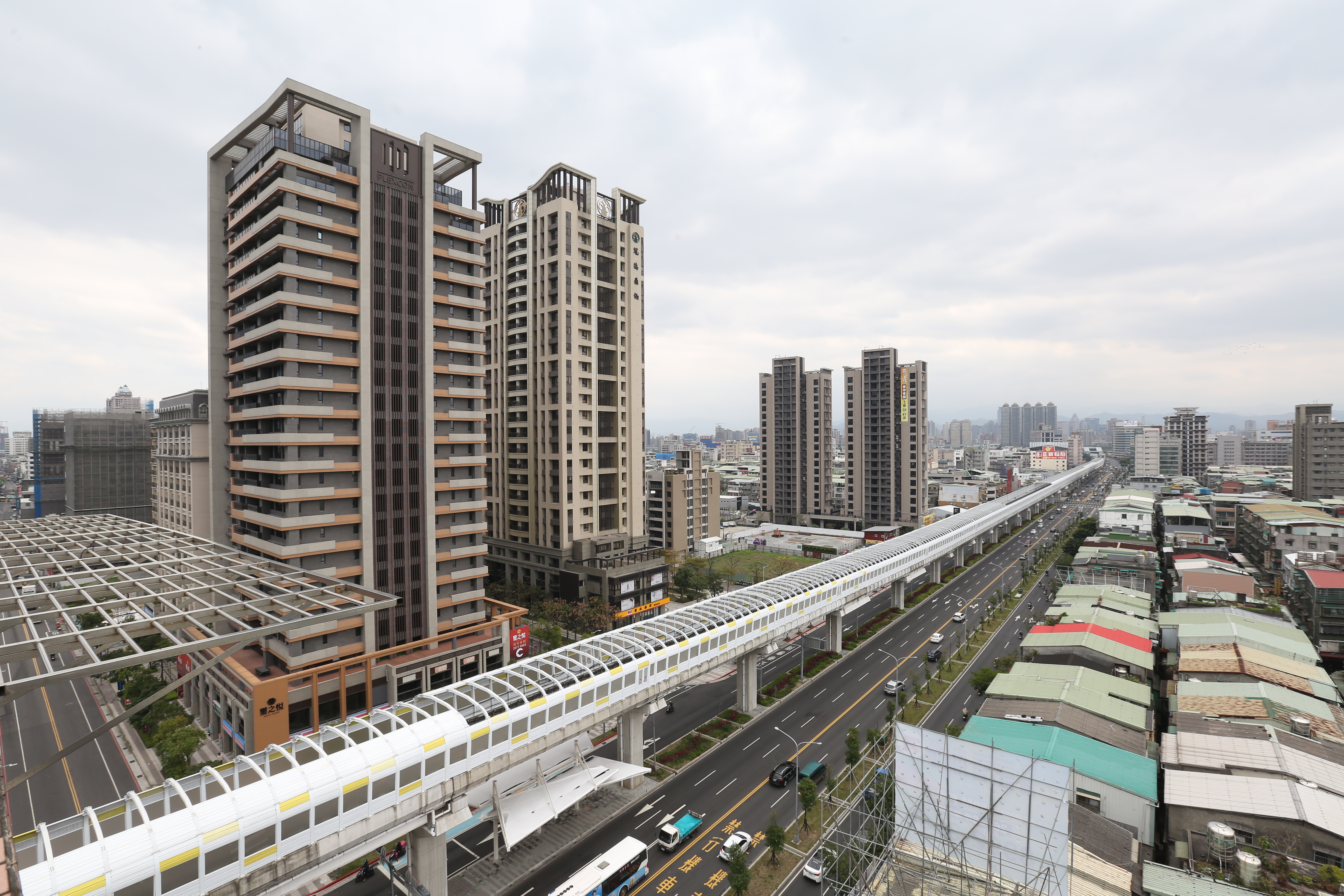 4大部會齊手打炒房影響大，專家直言空頭氣氛已出現，估明年房價緩跌10％。（示意圖）