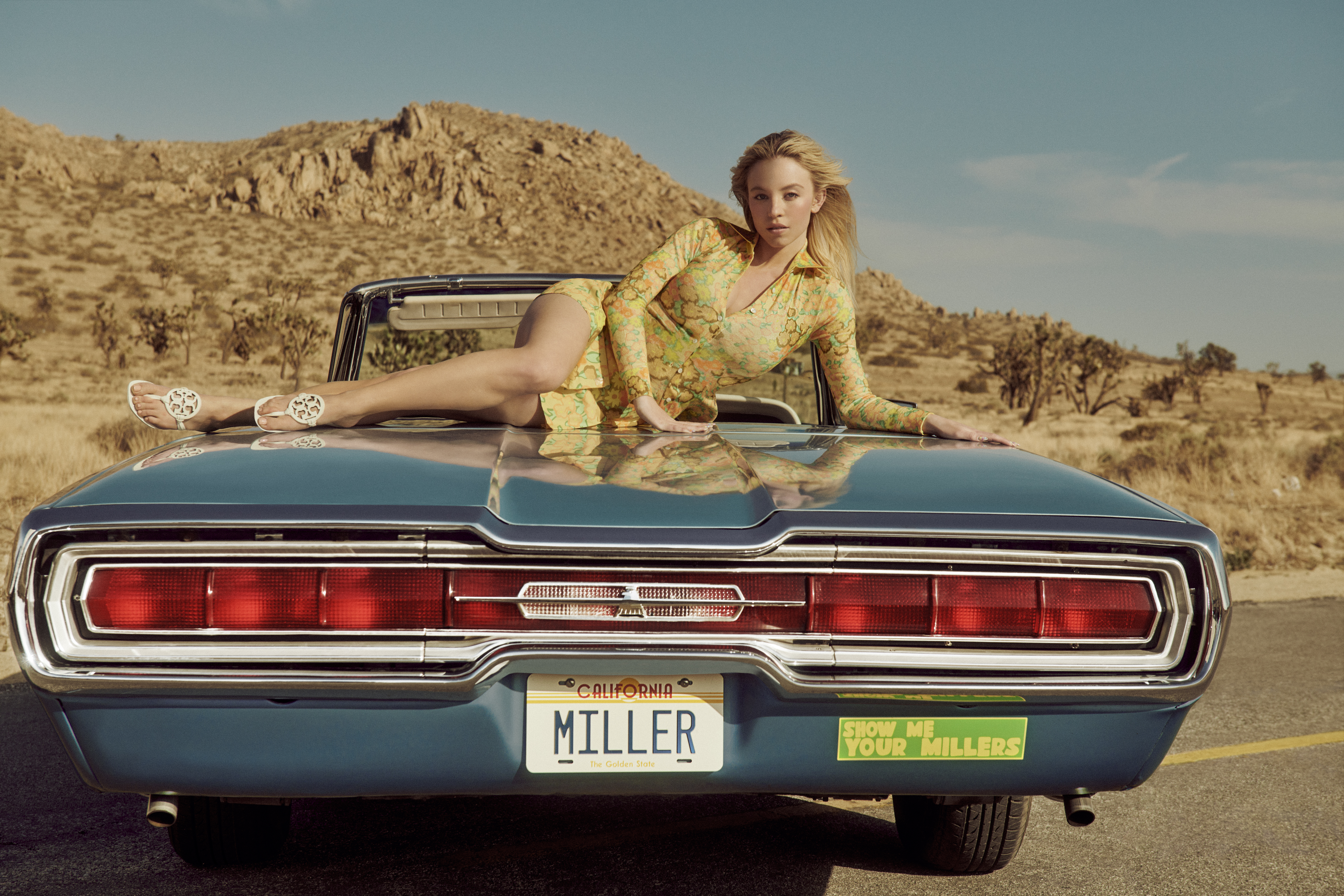 Tory Burch品牌包款和鞋履全球時尚大使Sydney Sweeney演繹Miller系列鞋款。NT$9,790（俊思提供）