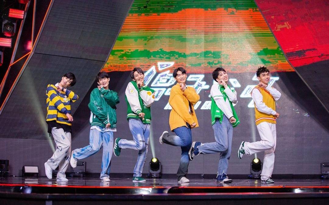 「土星」林煥鈞、唐立杰、陳水豐、范范、黃威任、曹家齊，在本集節目展現男孩戀愛的清新風格。（翻攝自林煥鈞IG）