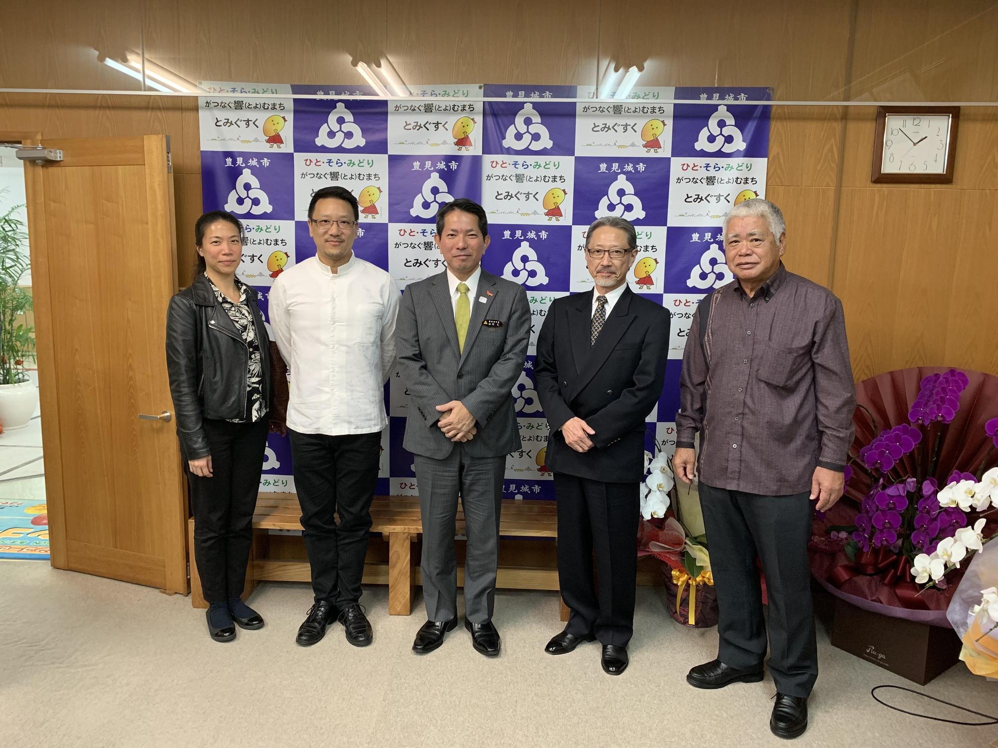 做為外國業主,張剛綸積極與沖繩在地打交道展現誠意。(嘉新水泥提供)