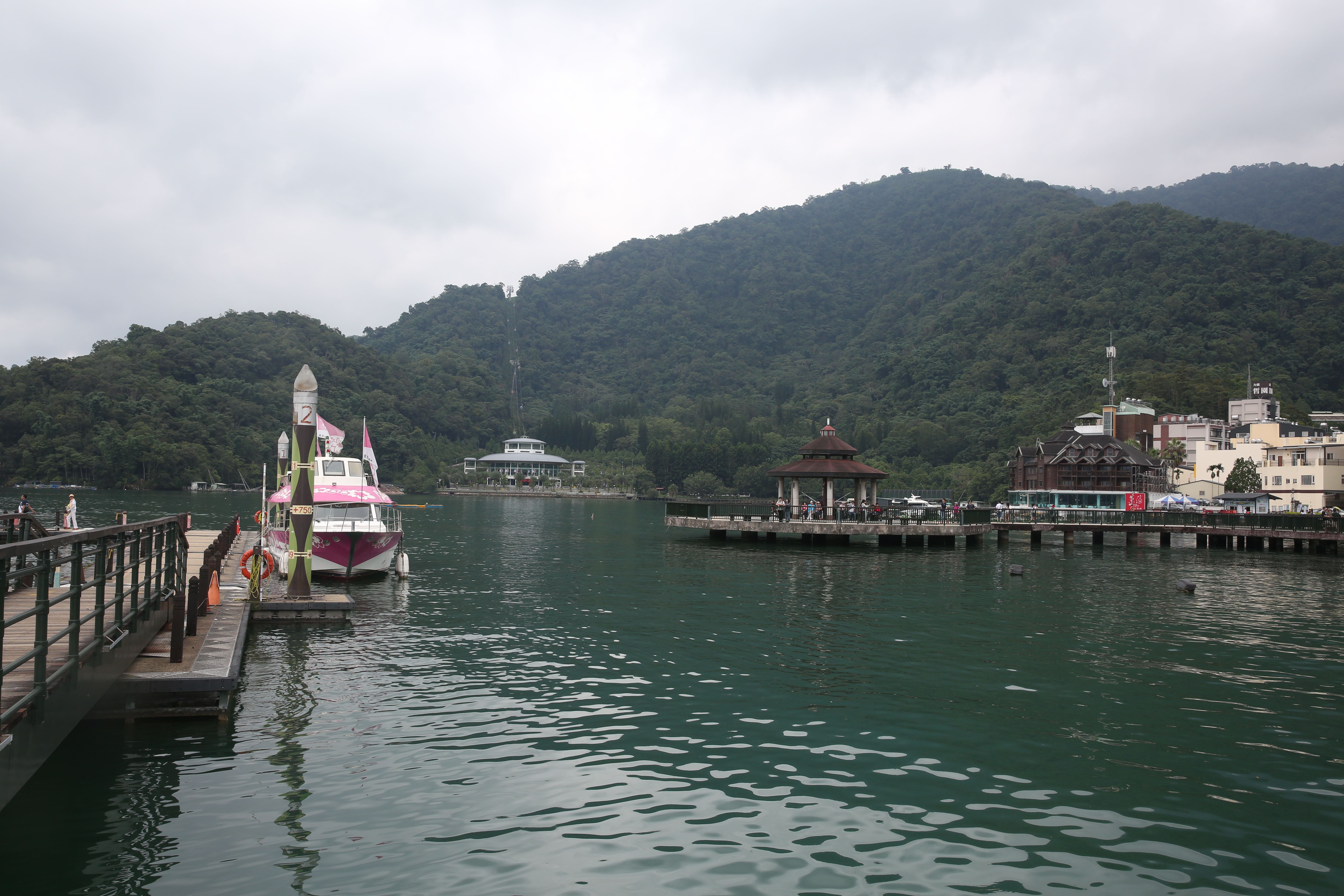 日月潭萬人泳渡活動強勢回歸，去年因疫情停辦，今年南投縣政府宣布照辦，但須符合5項防疫條件才得以參加。（示意圖，資料照）