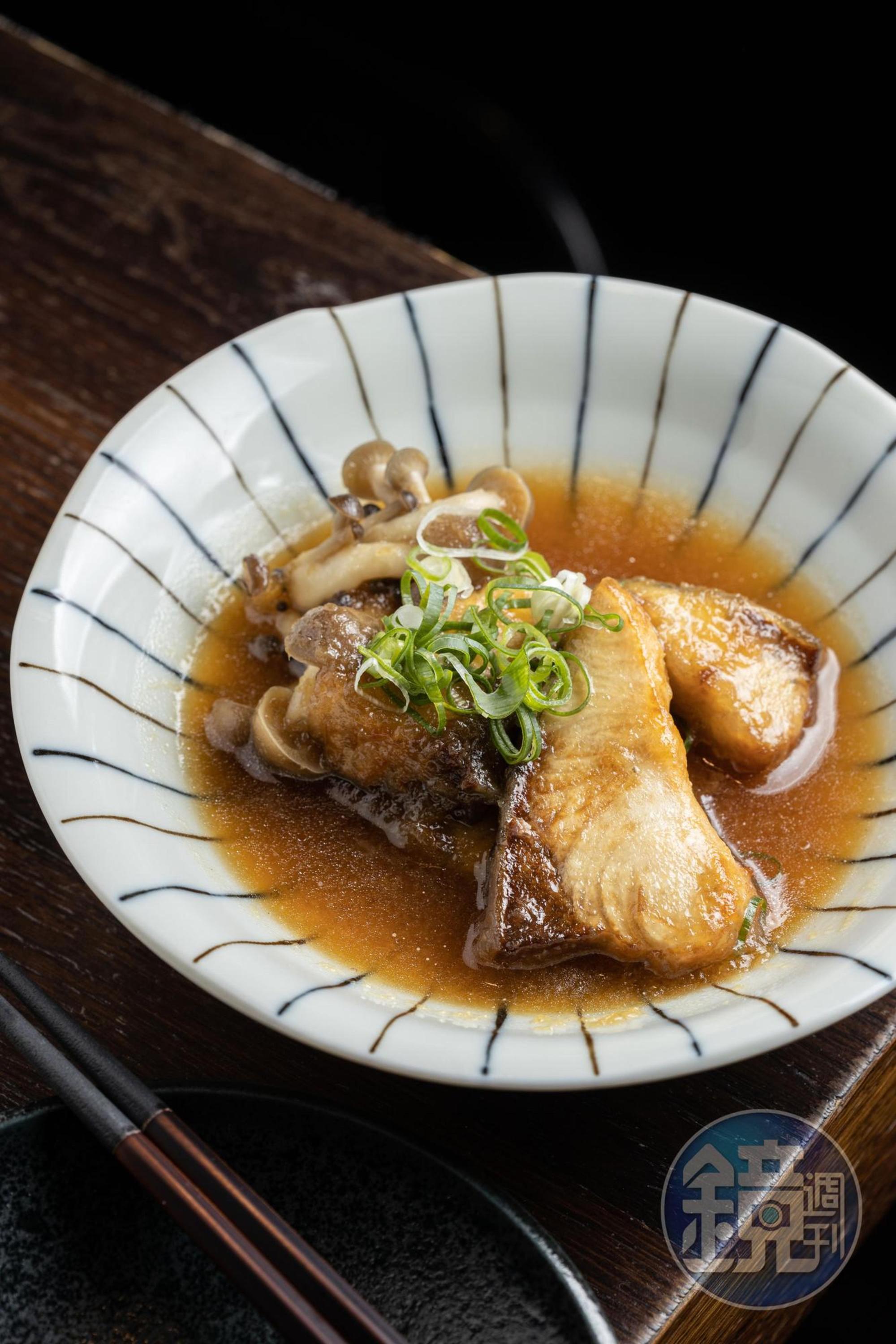 「青魽蘿蔔泥煮」吃得到蘿蔔清甜，韻味鹹甘。（300元／份，視當日漁獲而定，不定期推出）