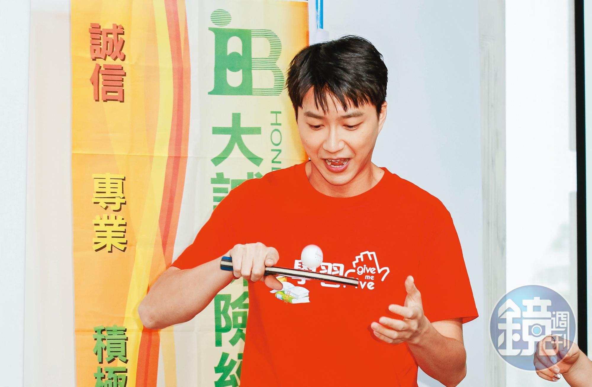 江宏傑一直「怕周球」,拜託試試乙球(羽球)、賺球(撞球)或狼球(籃球)。