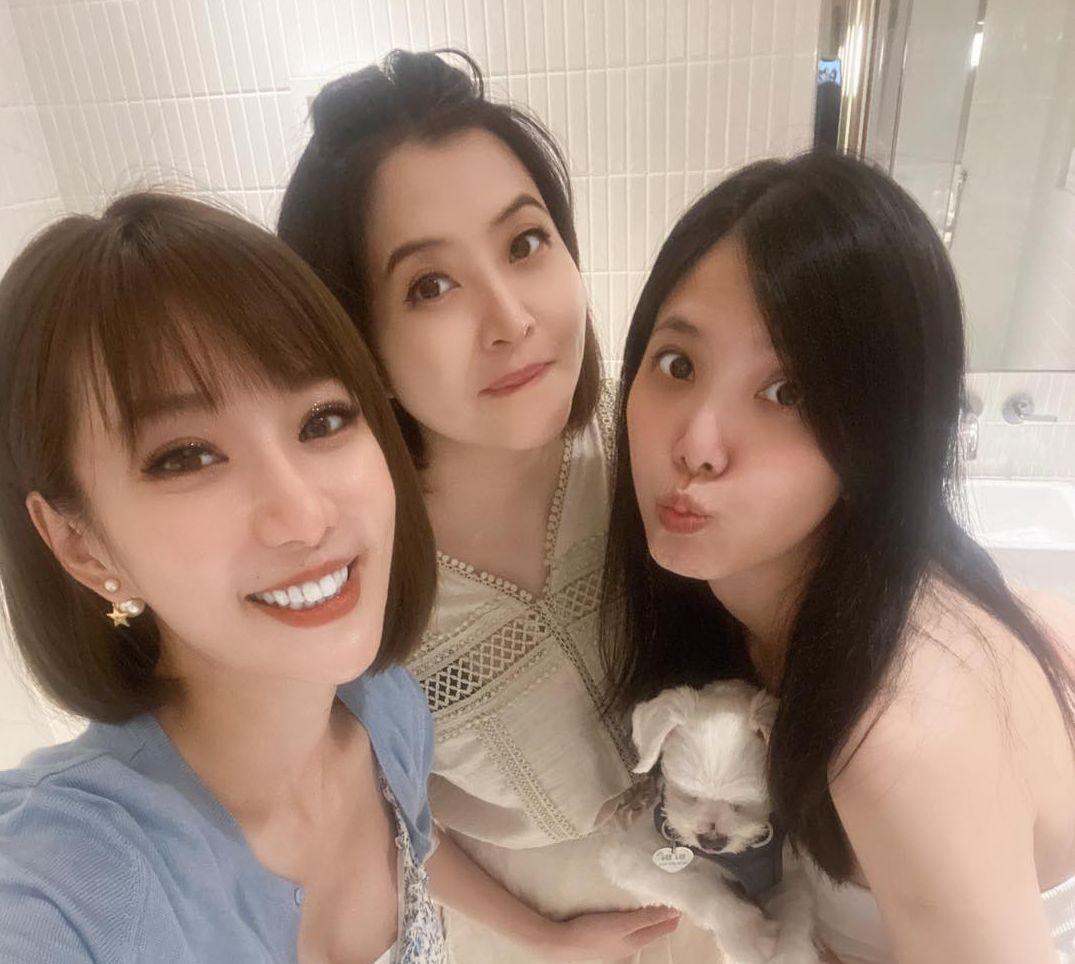 李亮瑾(中)和姊妹淘羅巧倫(左)、葉華(右)一起到飯店快閃度假。(翻攝羅巧倫臉書)
