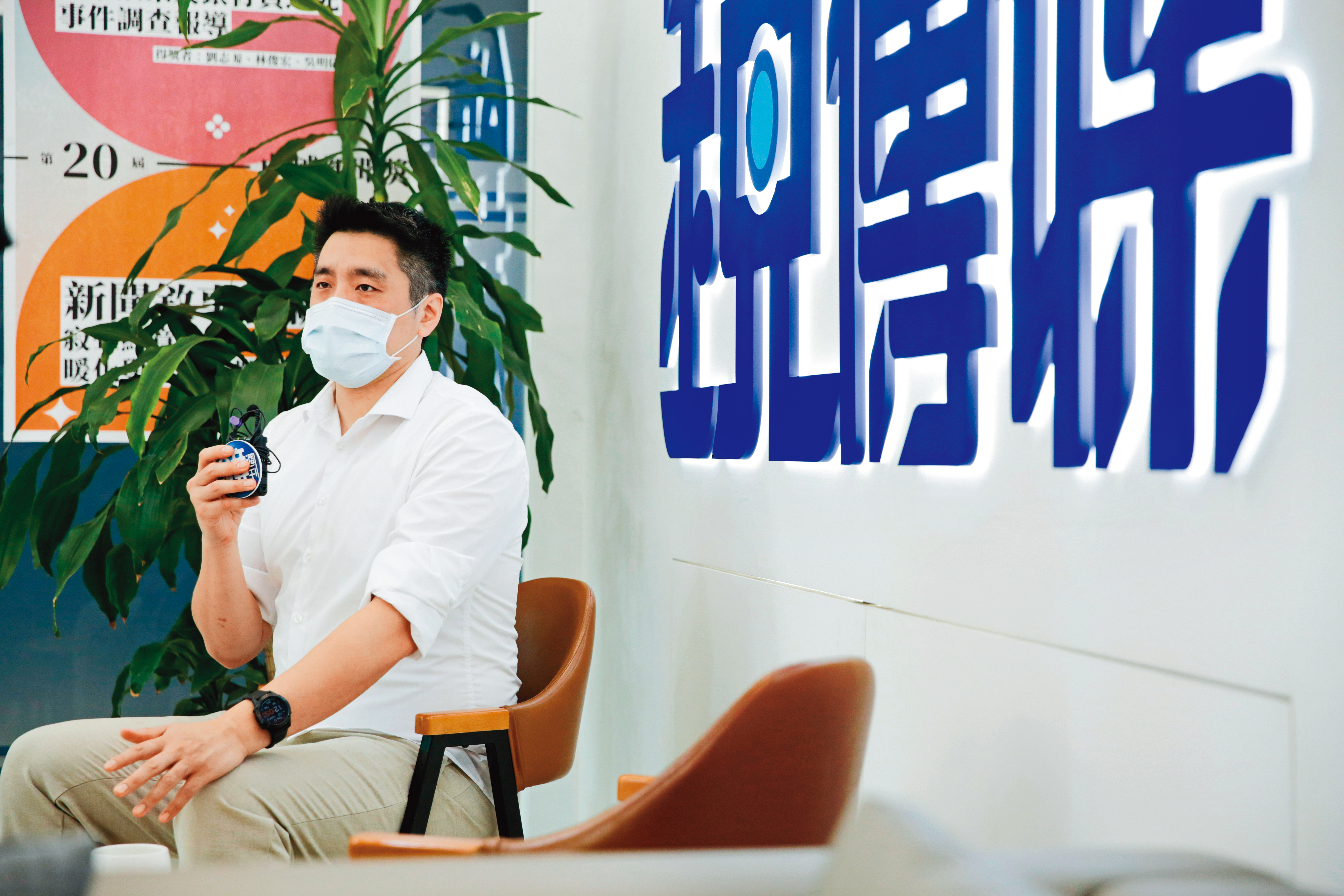 理科先生努力治療憂鬱症，卻因在台期間遭受前妻冷暴力，病情復發。