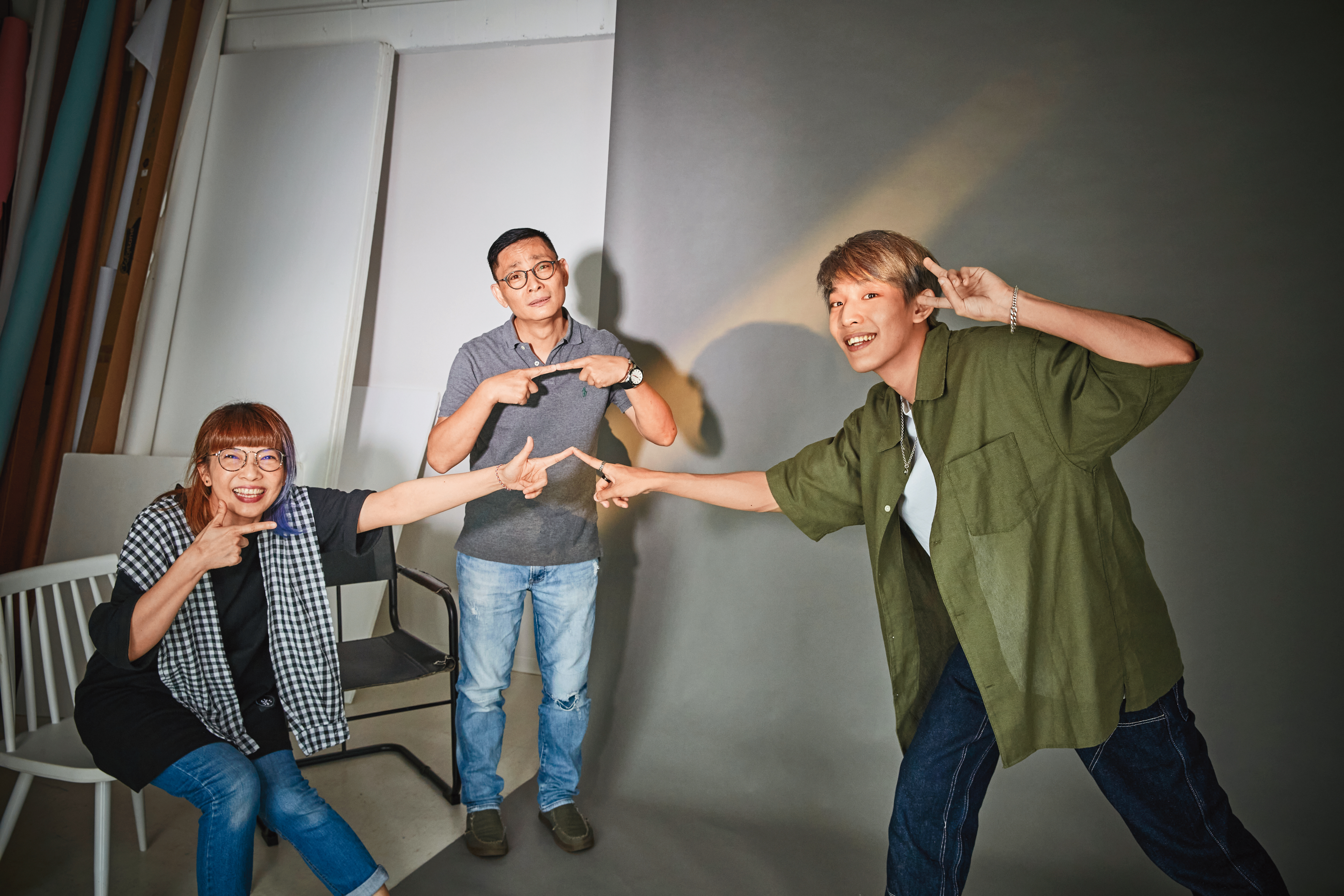 林煥鈞私底下相當調皮，有時候還會趁父母睡著時，拉著他們的腳拖到床邊。