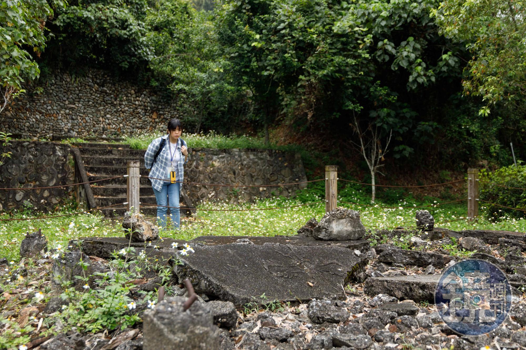 玉里神社建於1928年，二戰後，主要建築遭拆除，只剩遺蹟供人想像。