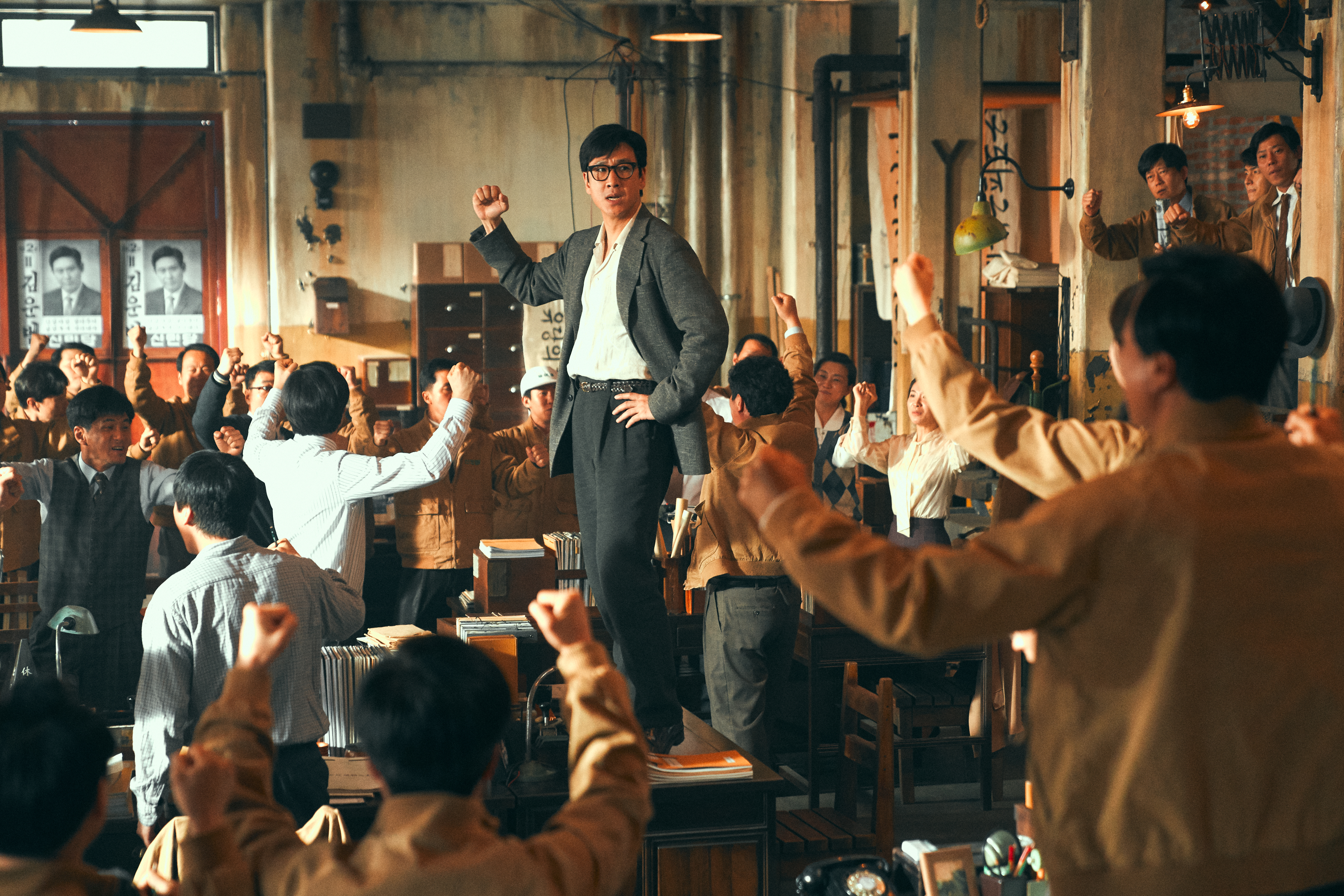 李善均在《王者製造》中飾演一名擅長謀略的政治幕僚，幫助薛景求勝選。（台北電影節提供）