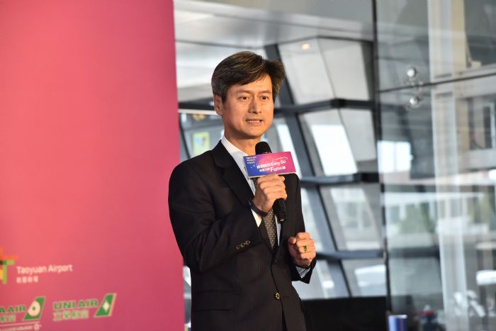  桃園國際機場航空公司代表聯席會主席王國安，指稱台灣向外籍航空機組員每人收取4900元檢疫費用，過於昂貴還有差別待遇，其實是「快速通關禮遇」的服務費用。（翻攝自桃機網站）