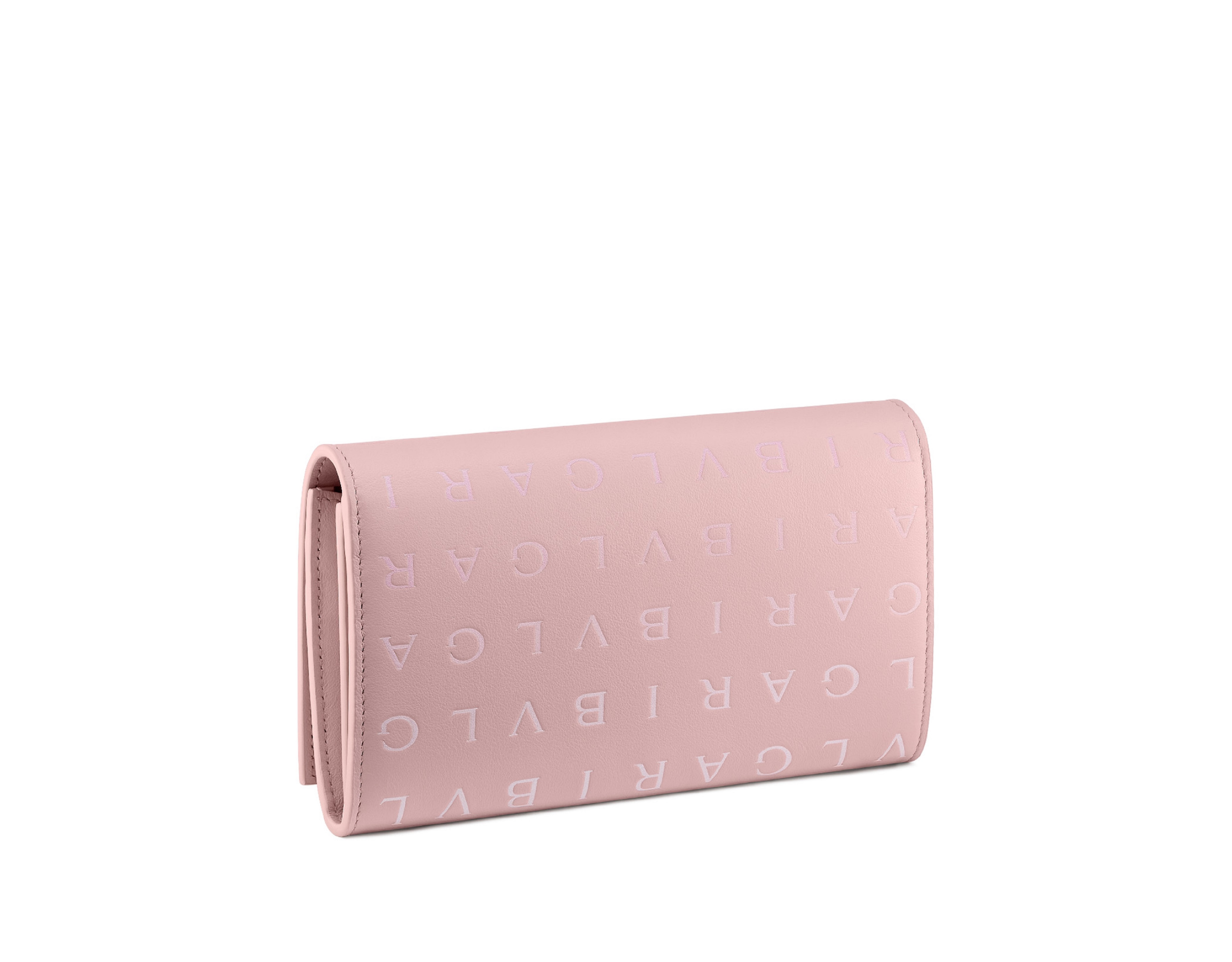 LINE獨家販售的BVLGARI LOGO INFINITUM水晶玫瑰色小牛皮長夾。NT$21,900(寶格麗提供)
