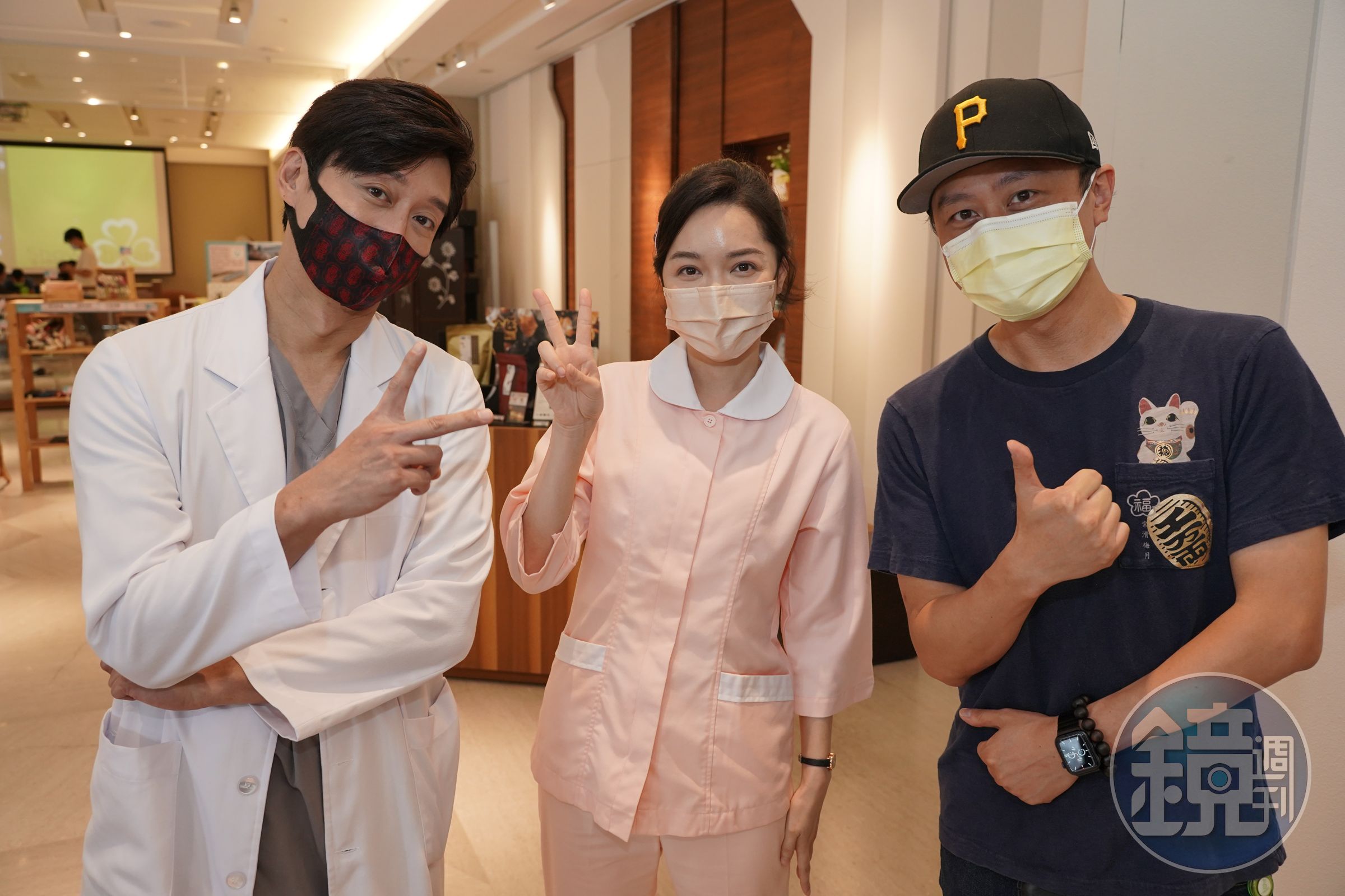 柯宇綸、藍丞曦、Danny今天在秀傳醫院取景開拍。（《國際橋牌社》劇組）