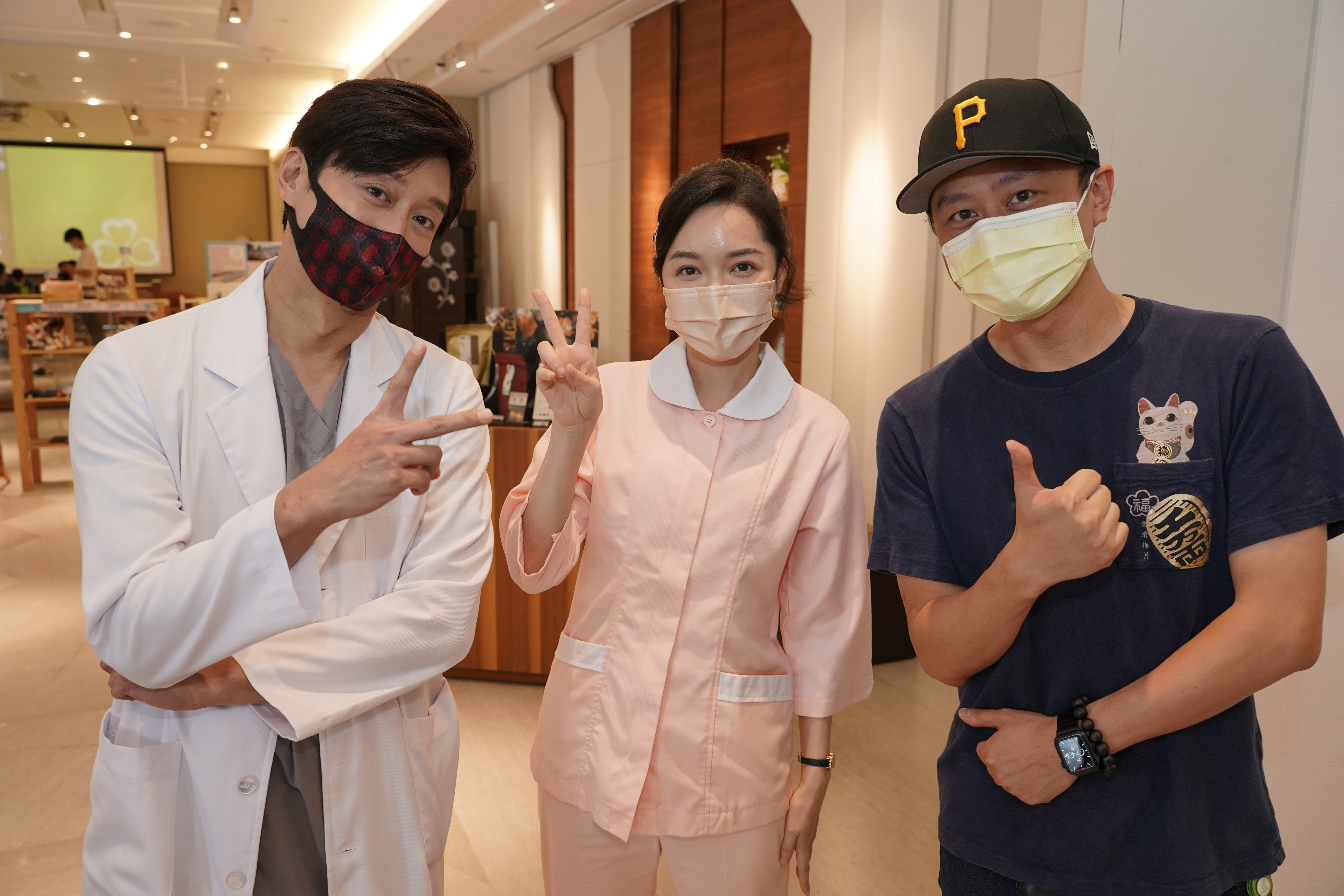 柯宇綸、藍丞曦、Danny今天在秀傳醫院取景開拍。 （劇組提供） 